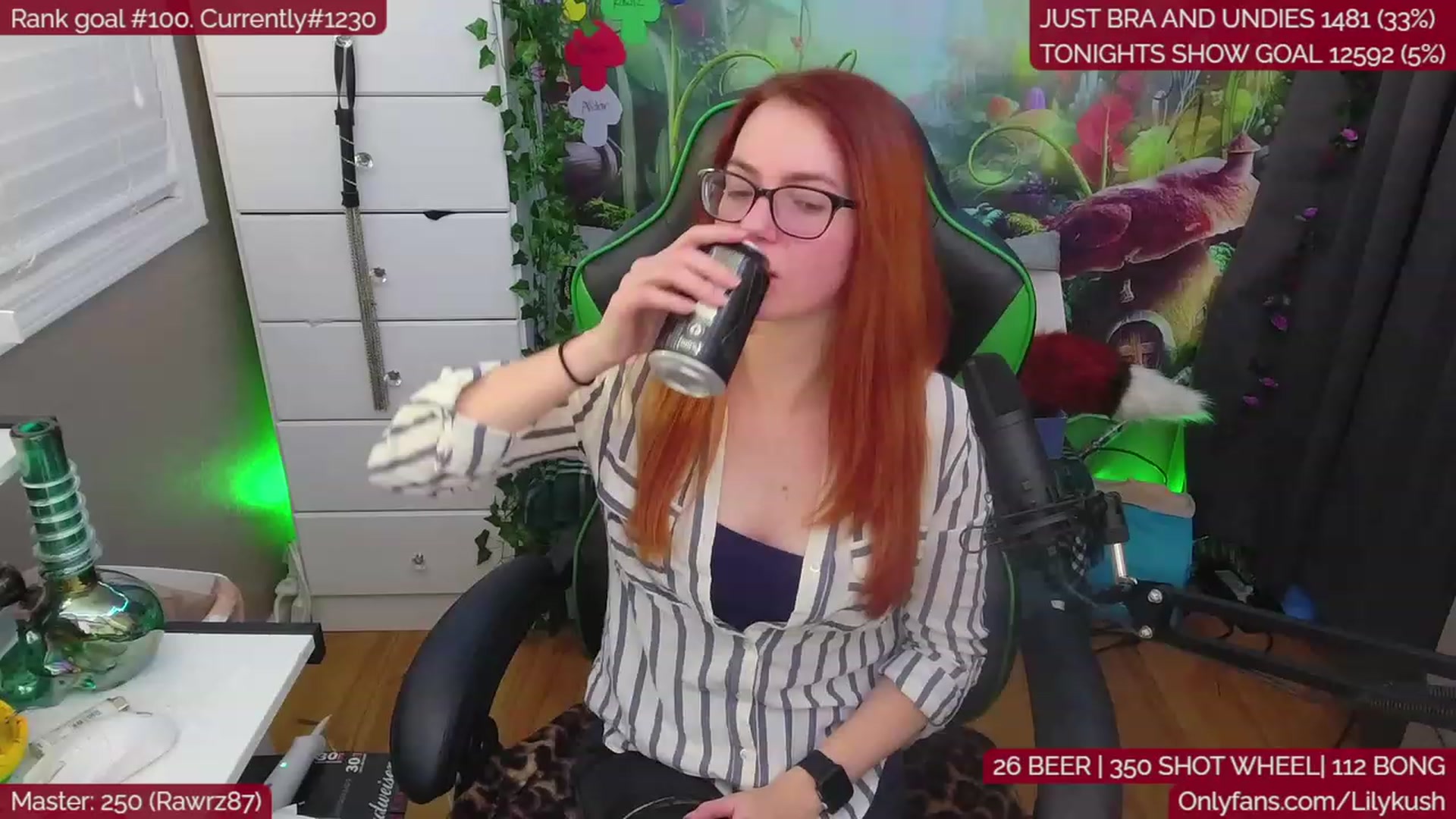 Gallery image thumbnail from LilyKush's myfreecams stream on, 12/08/2022, 04:16 image 10 of 20