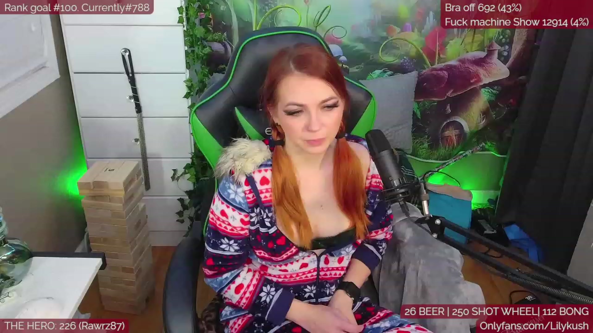 Gallery image thumbnail from LilyKush's myfreecams stream on, 12/14/2022, 22:47 image 17 of 20
