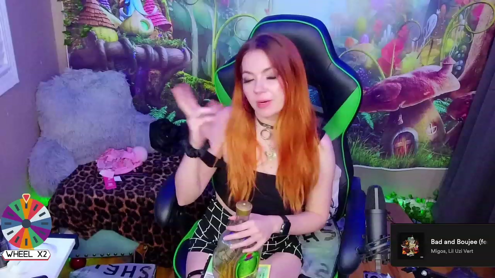 Gallery image thumbnail from LilyKush's myfreecams stream on, 03/17/2023, 07:28 image 13 of 20