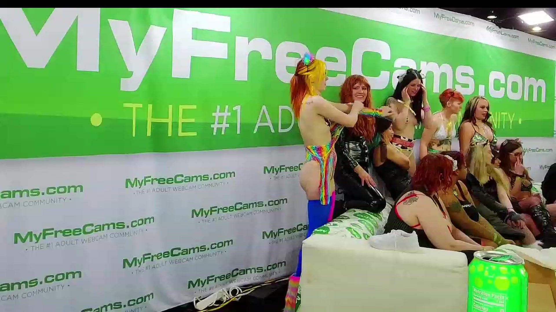 Gallery image thumbnail from LilyKush's myfreecams stream on, 04/23/2023, 24:12 image 15 of 20