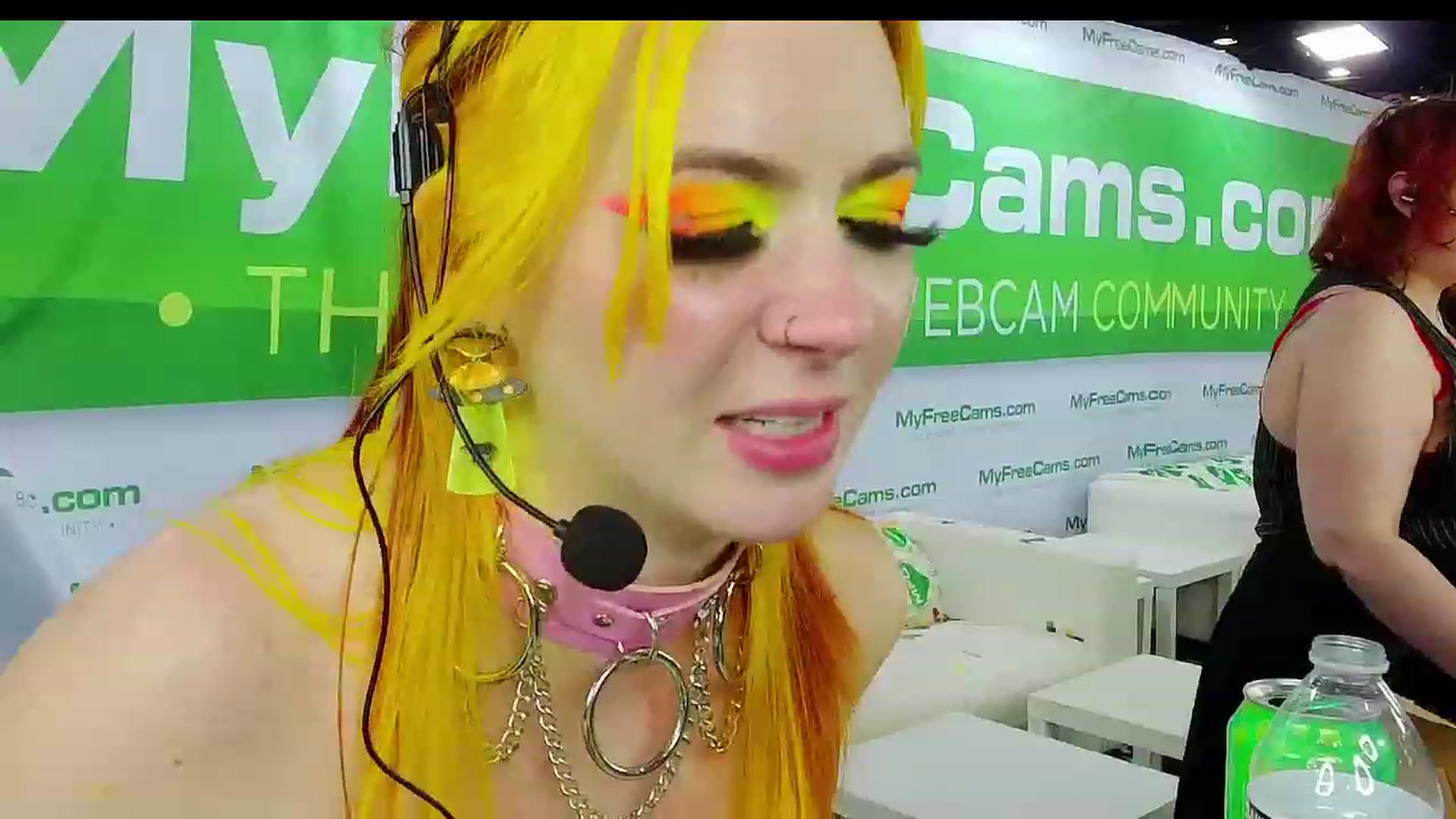 Gallery image thumbnail from LilyKush's myfreecams stream on, 04/23/2023, 24:12 image 18 of 20