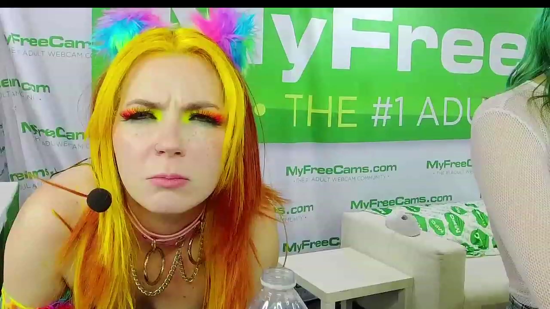 Gallery image thumbnail from LilyKush's myfreecams stream on, 04/23/2023, 24:12 image 2 of 20