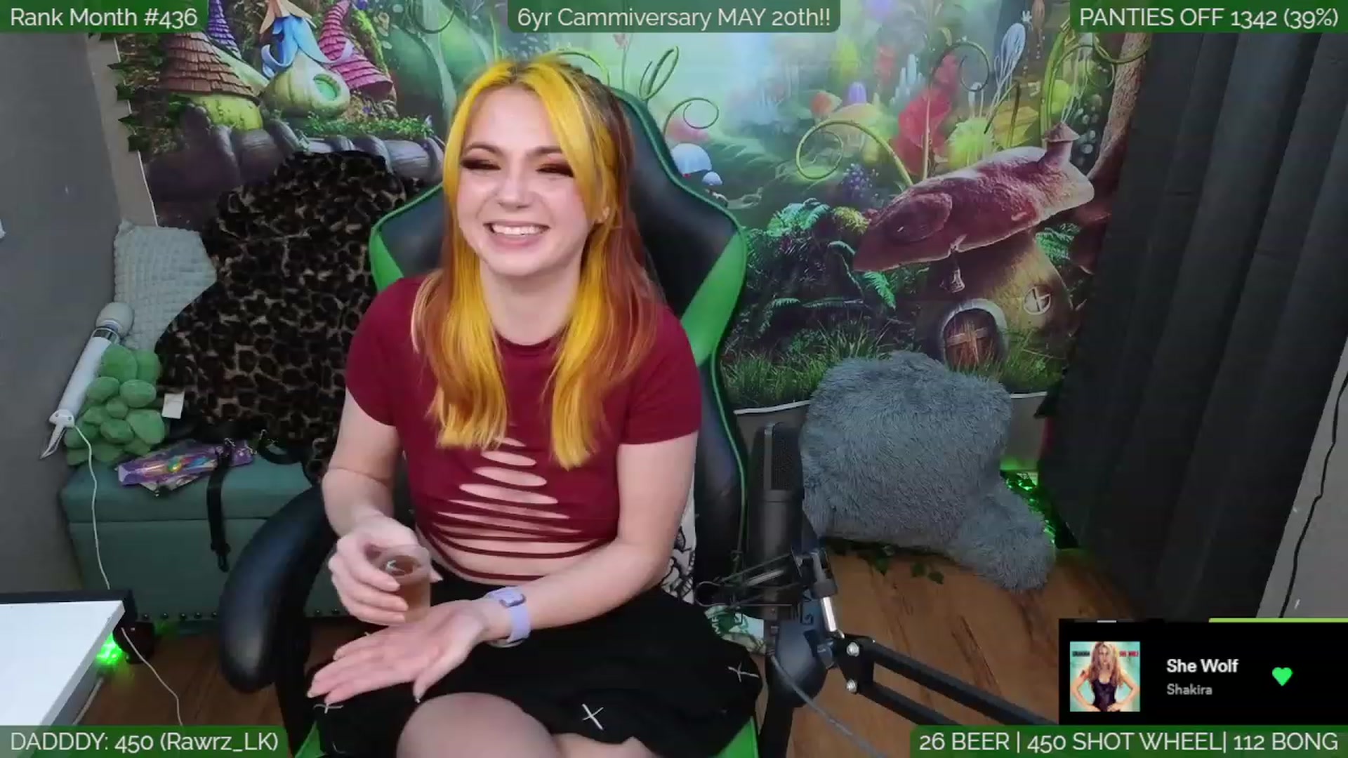 Gallery image thumbnail from LilyKush's myfreecams stream on, 05/19/2023, 03:58 image 12 of 20