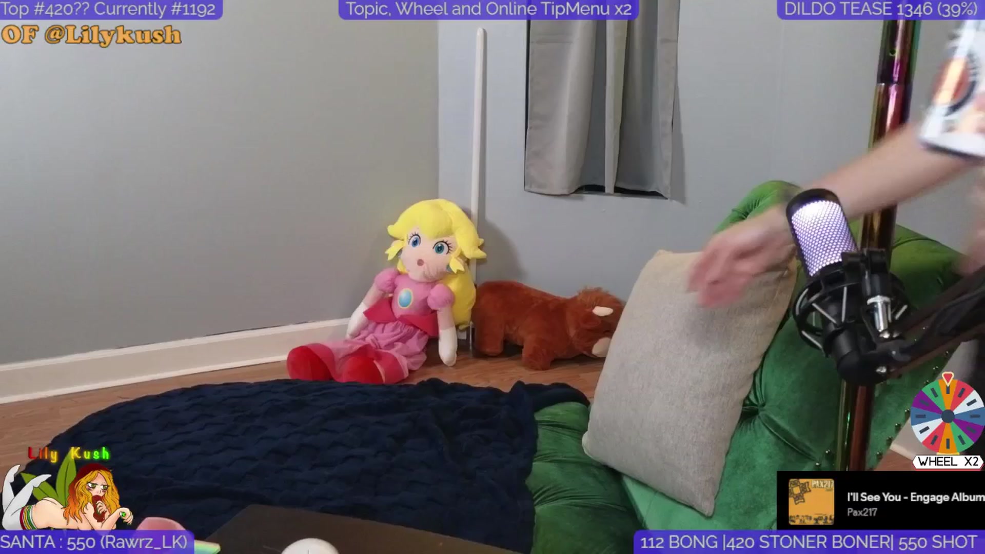 Gallery image thumbnail from LilyKush's myfreecams stream on, 12/27/2024, 03:53 image 16 of 20