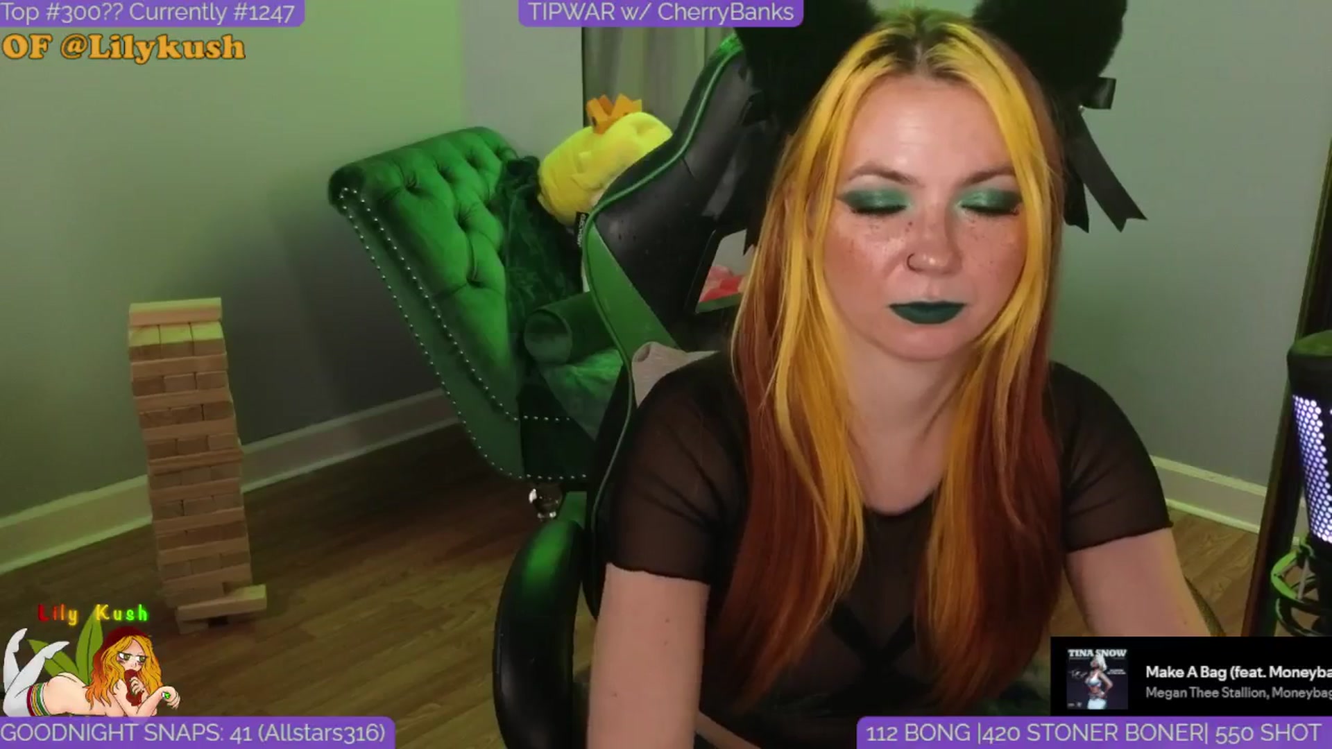 Gallery image thumbnail from LilyKush's myfreecams stream on, 03/28/2025, 04:36 image 4 of 20