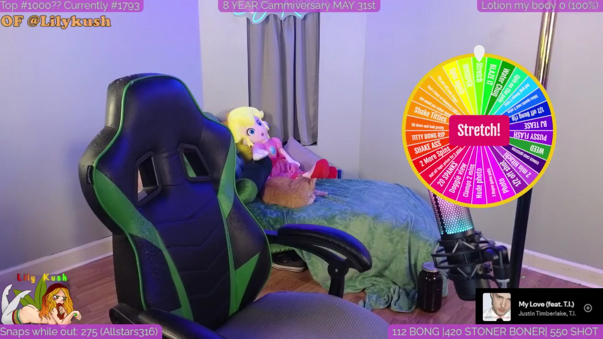 Gallery image thumbnail from LilyKush's myfreecams stream on, 05/17/2025, 21:25 image 11 of 20