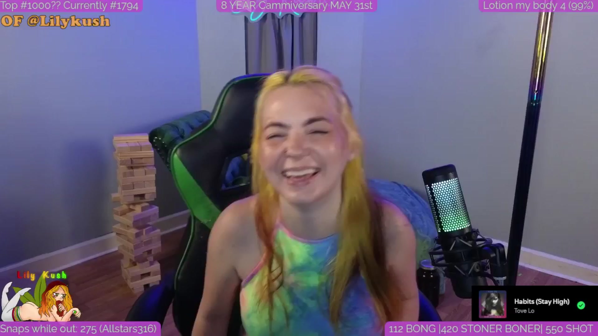 Gallery image thumbnail from LilyKush's myfreecams stream on, 05/17/2025, 21:25 image 10 of 20