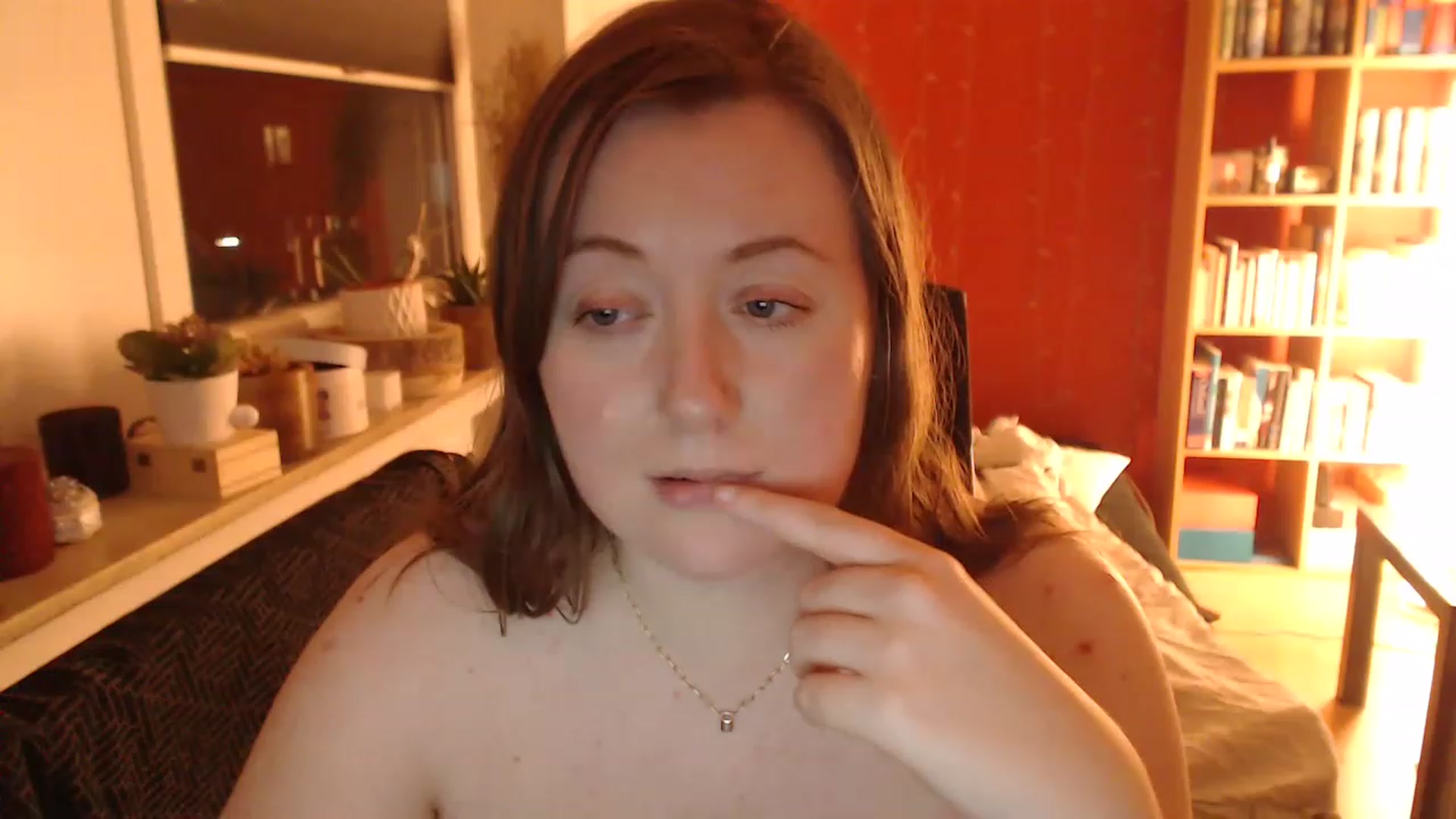 Gallery image thumbnail from LilyMarie's myfreecams stream on, 12/11/2022, 17:26 image 12 of 20