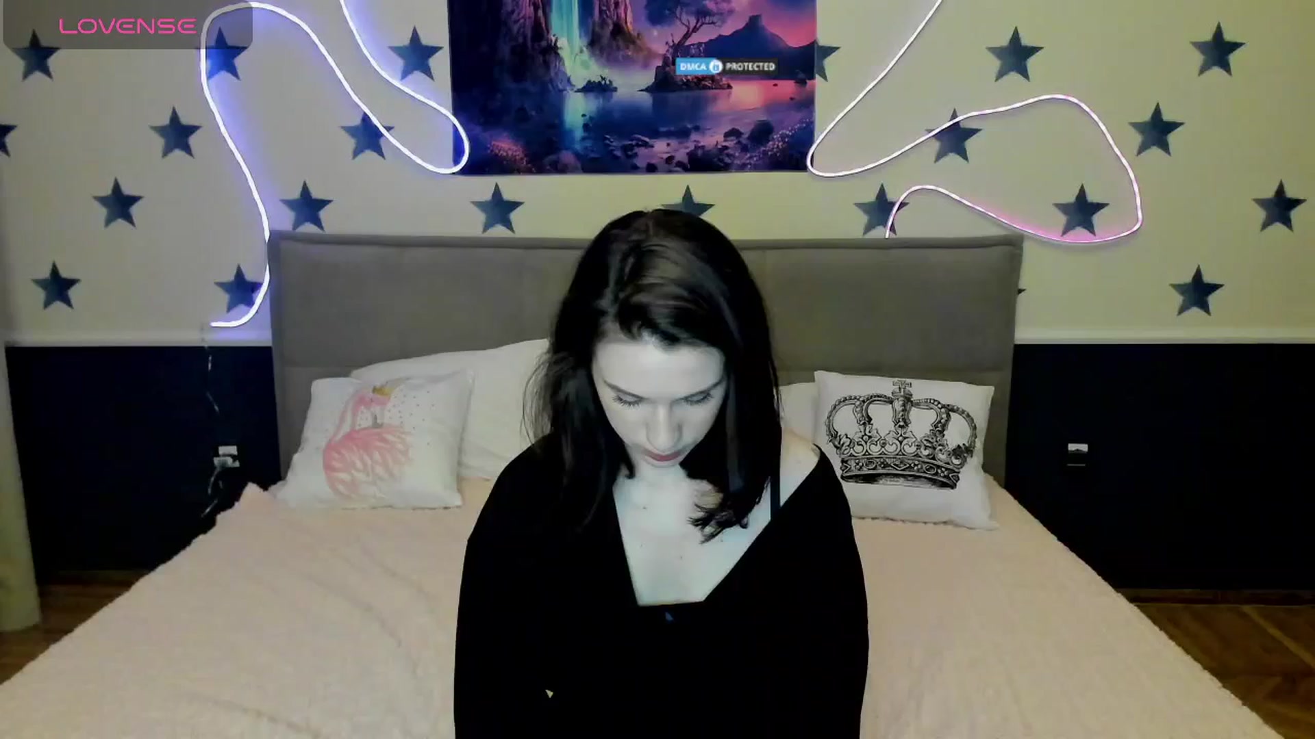 Gallery image thumbnail from LilyPoly's myfreecams stream on, 10/04/2025, 19:43 image 19 of 20