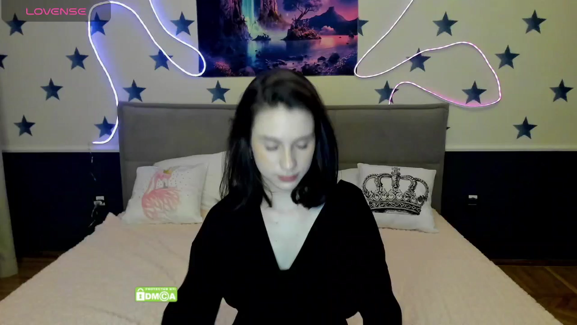 Gallery image thumbnail from LilyPoly's myfreecams stream on, 10/04/2025, 19:43 image 13 of 20