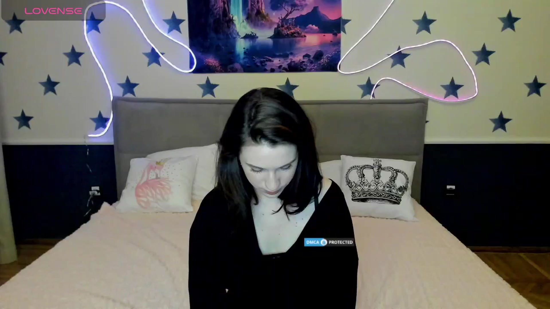 Gallery image thumbnail from LilyPoly's myfreecams stream on, 10/04/2025, 19:43 image 9 of 20