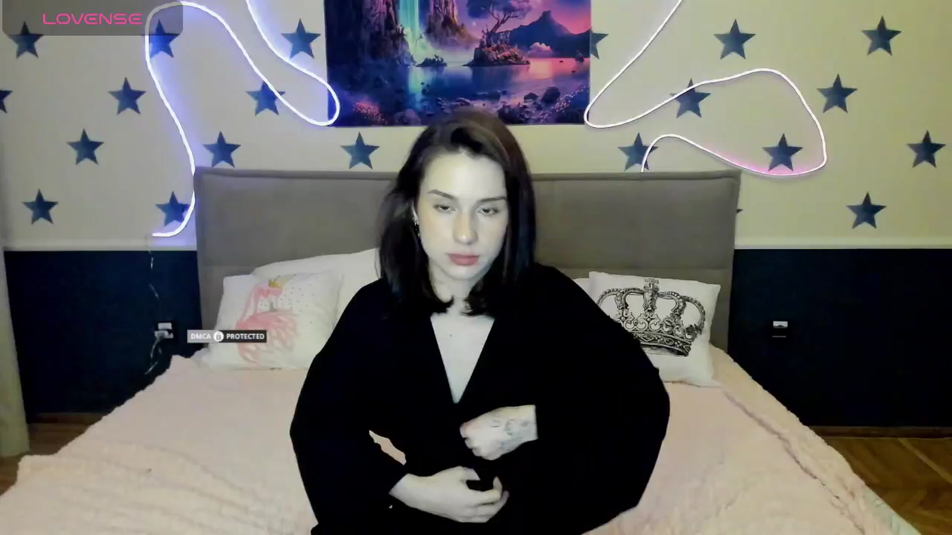 Gallery image thumbnail from LilyPoly's myfreecams stream on, 10/04/2025, 20:29 image 15 of 20