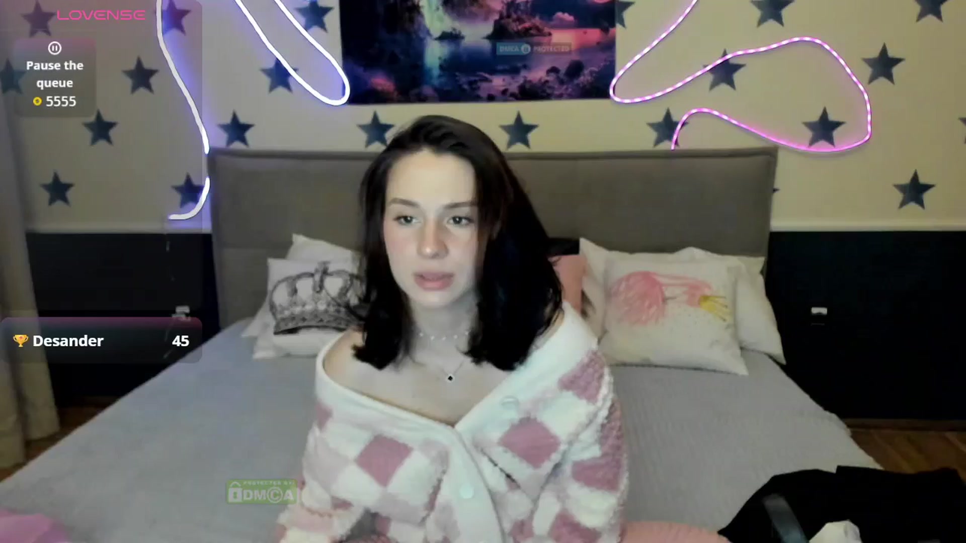 Gallery image thumbnail from LilyPoly's myfreecams stream on, 10/19/2025, 21:01 image 1 of 20