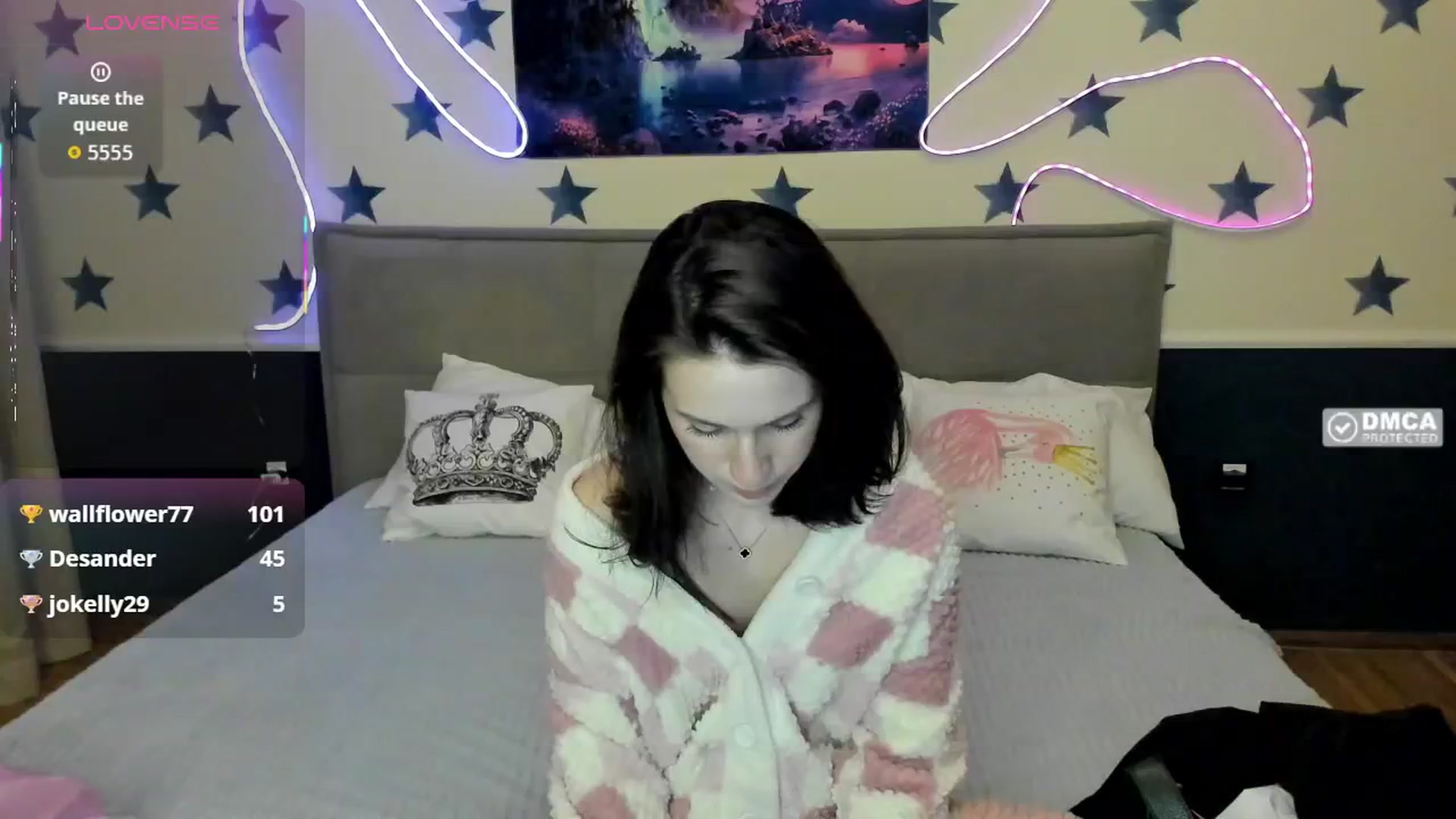 Gallery image thumbnail from LilyPoly's myfreecams stream on, 10/19/2025, 21:01 image 8 of 20