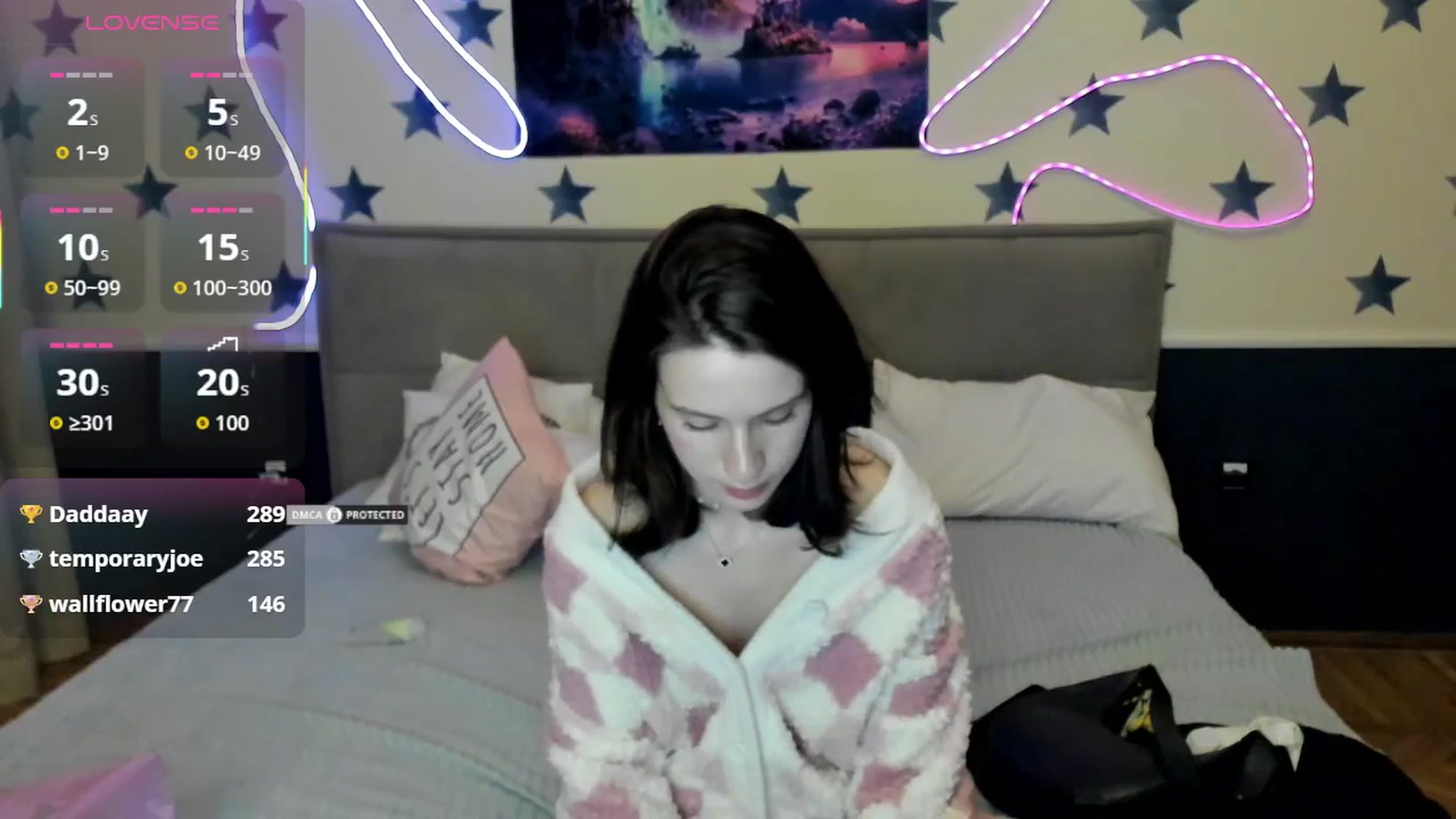 Gallery image thumbnail from LilyPoly's myfreecams stream on, 10/20/2025, 01:53 image 18 of 20