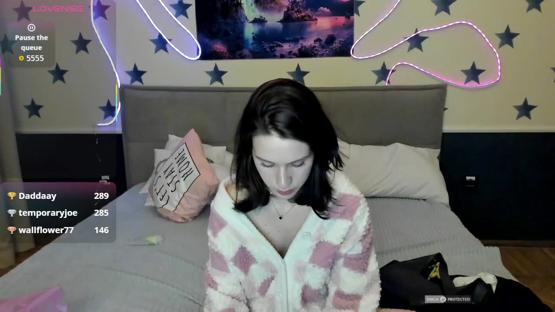 Gallery image thumbnail from LilyPoly's myfreecams stream on, 10/20/2025, 01:53 image 15 of 20