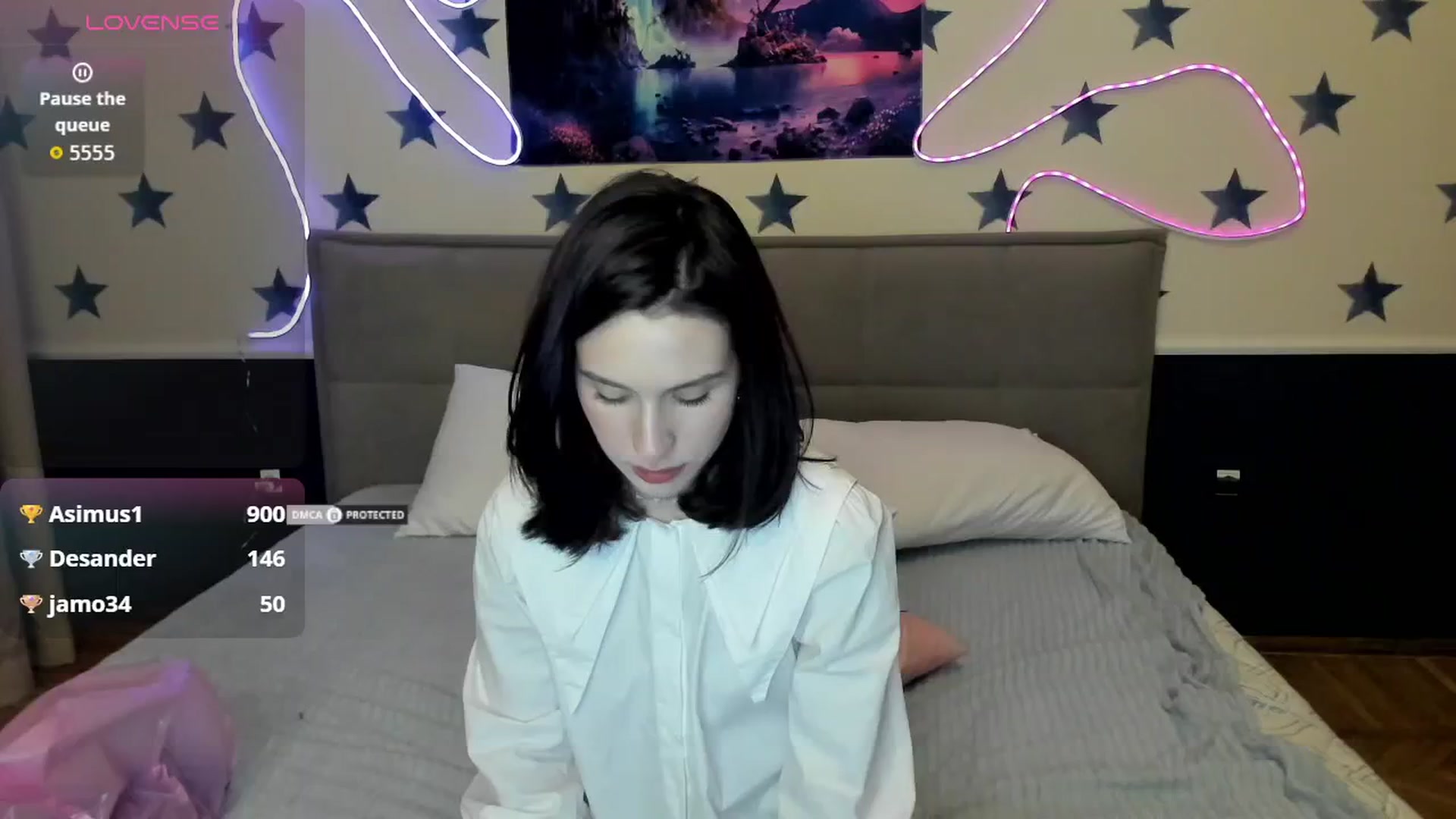 Gallery image thumbnail from LilyPoly's myfreecams stream on, 10/22/2025, 16:37 image 14 of 20
