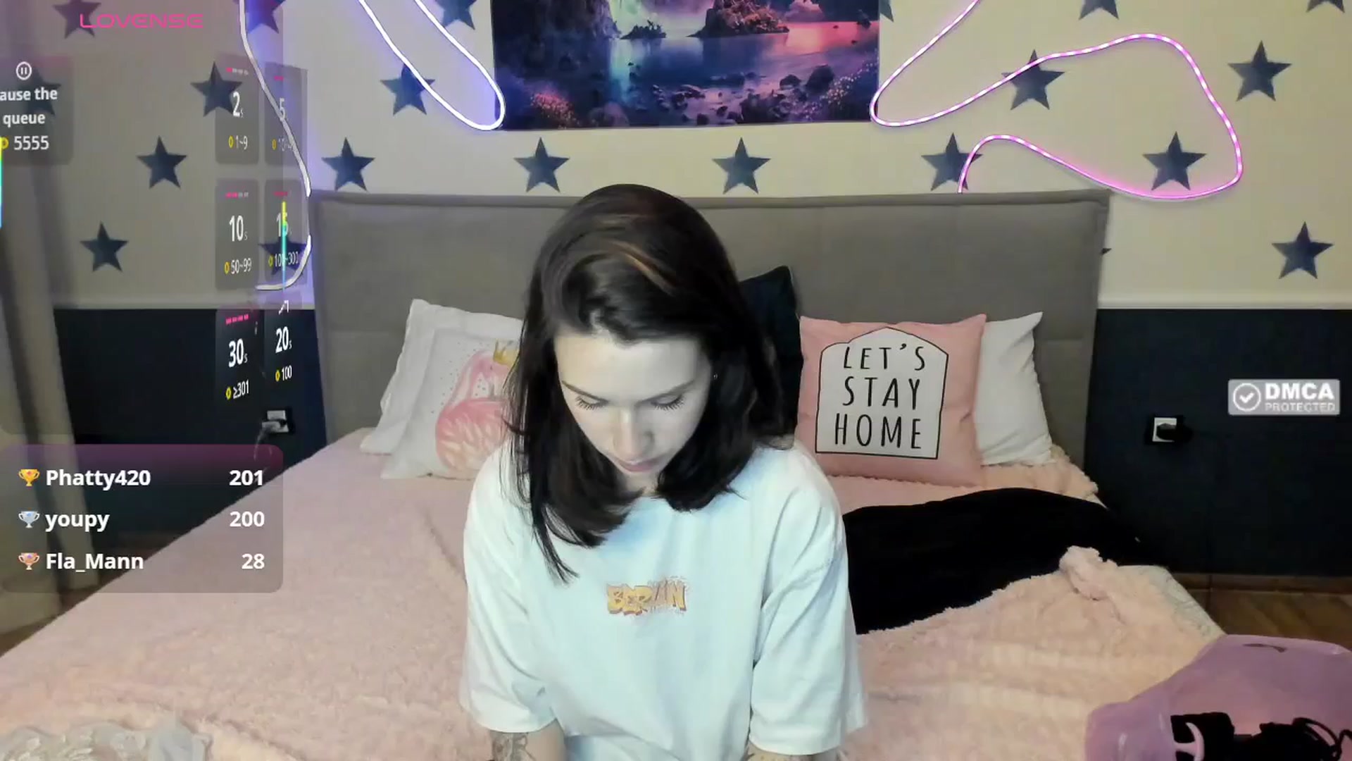 Gallery image thumbnail from LilyPoly's myfreecams stream on, 10/30/2025, 17:03 image 13 of 20