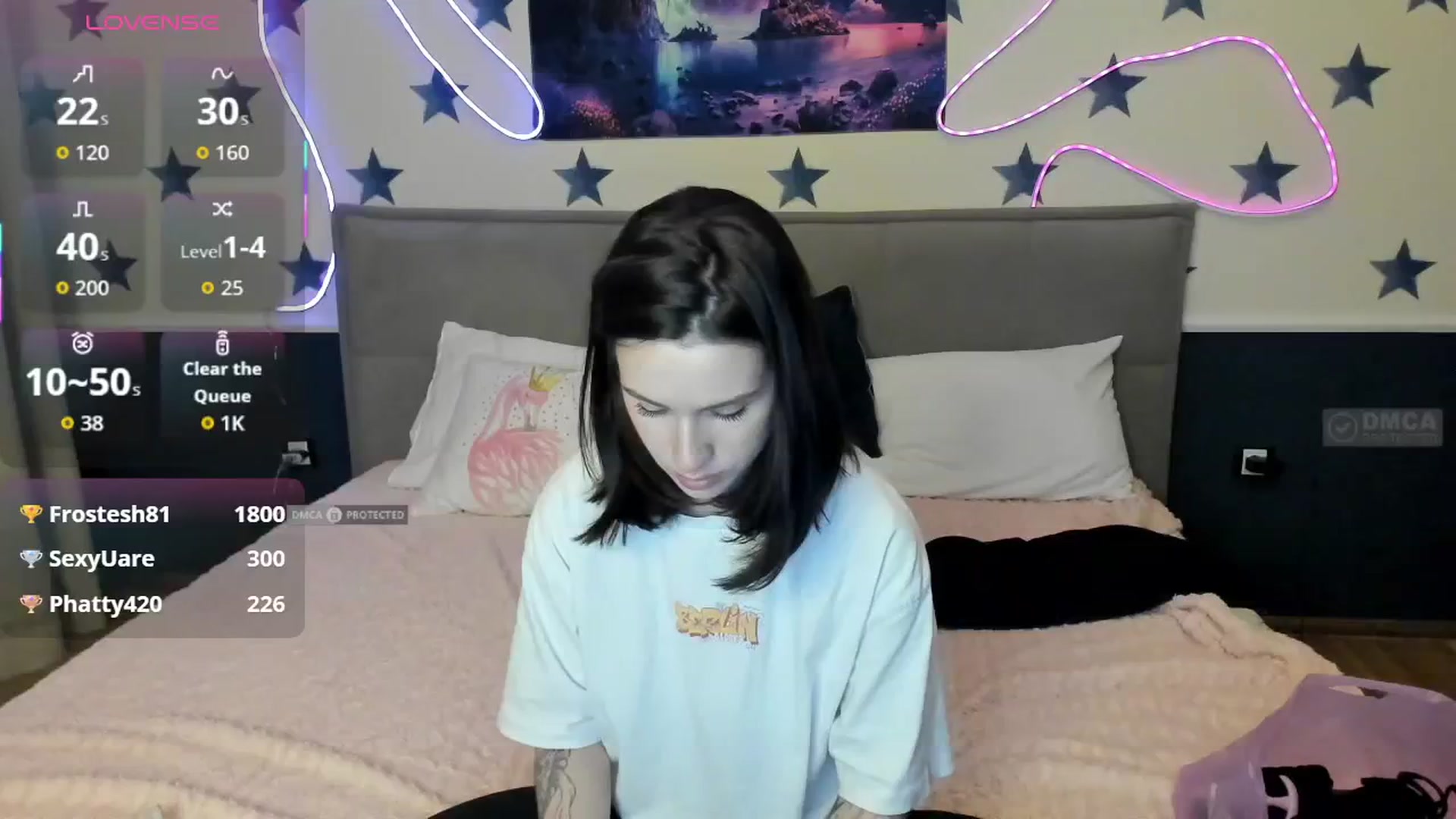 Gallery image thumbnail from LilyPoly's myfreecams stream on, 10/30/2025, 18:45 image 15 of 20