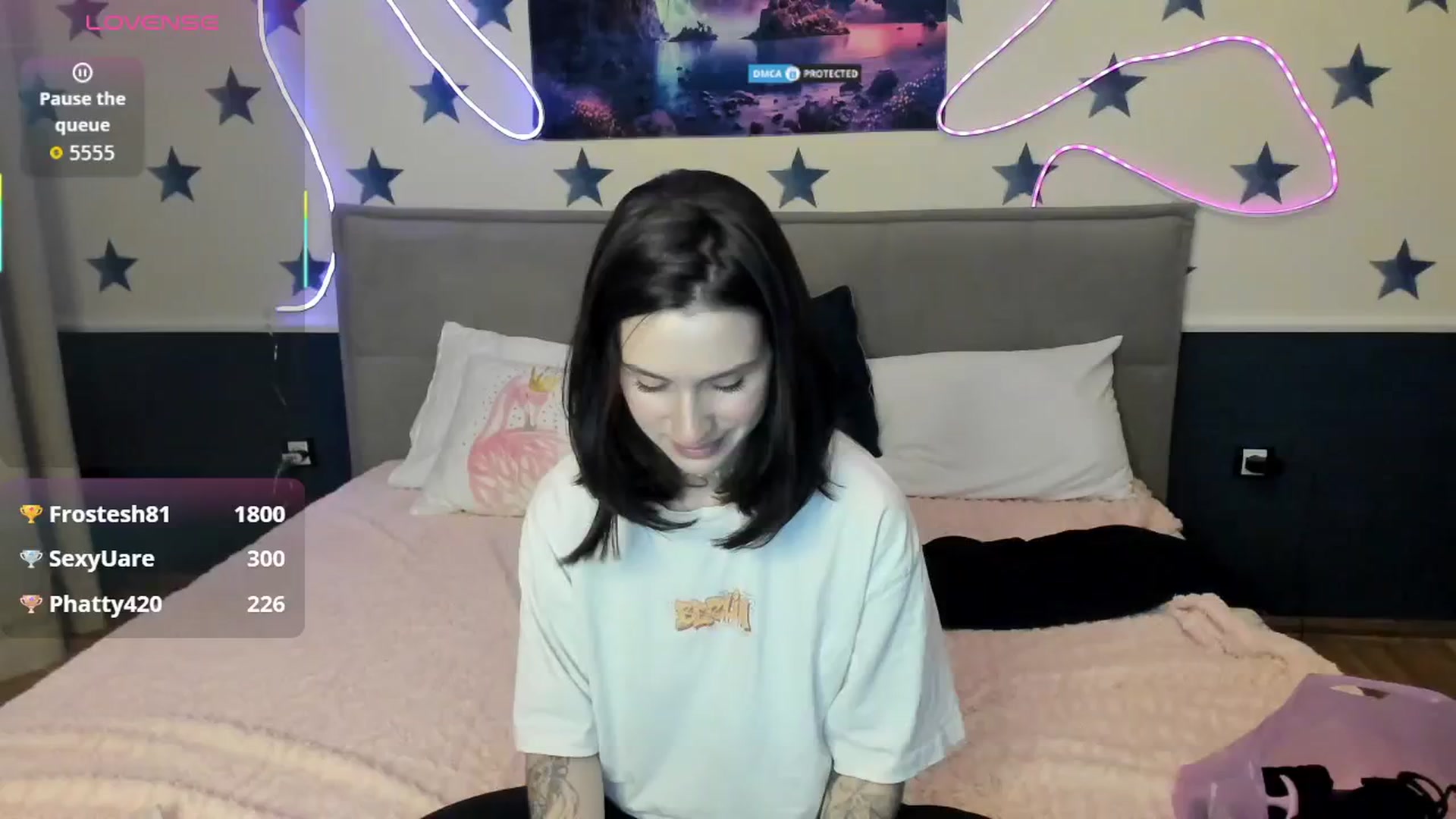 Gallery image thumbnail from LilyPoly's myfreecams stream on, 10/30/2025, 18:45 image 13 of 20