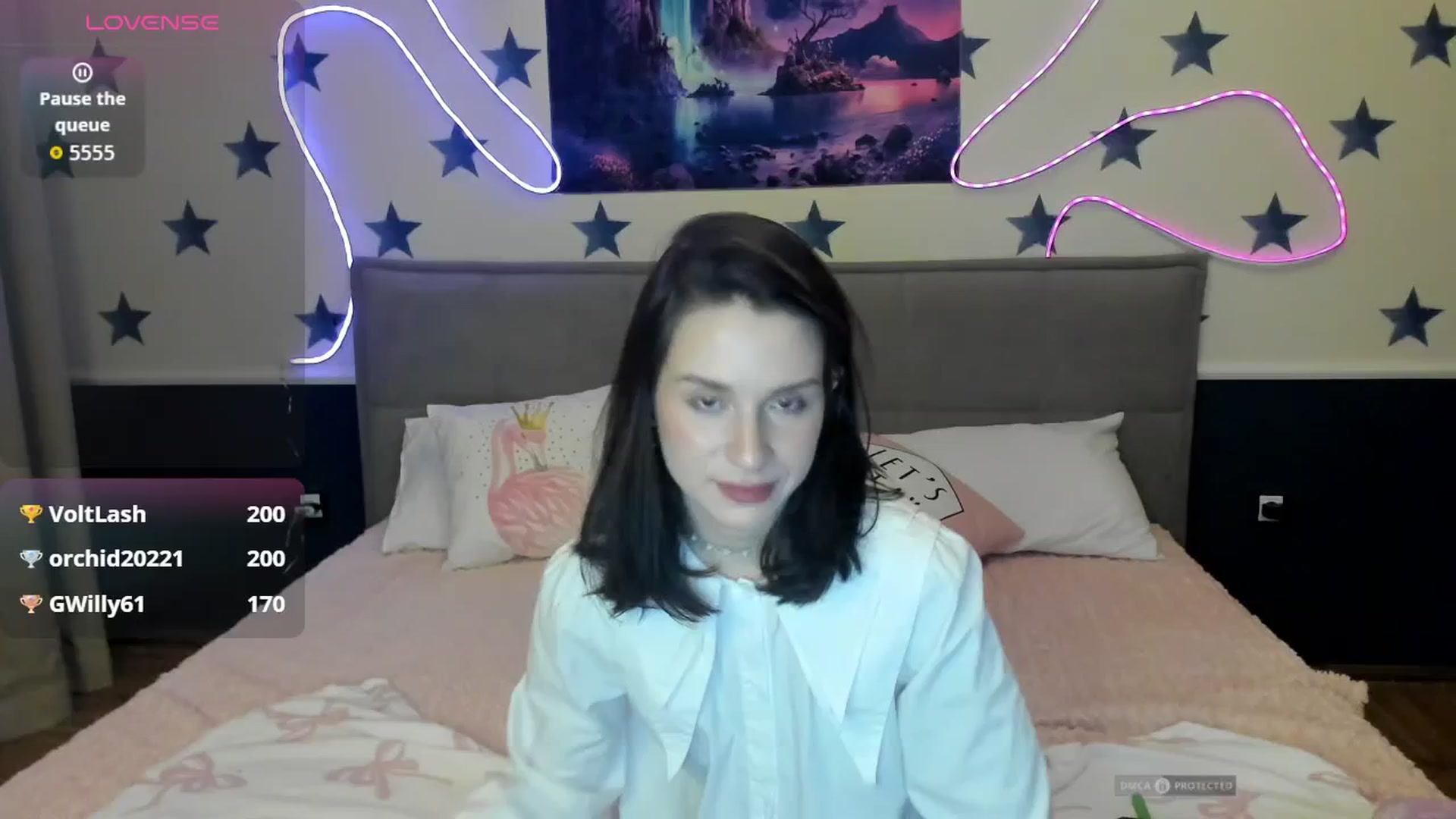 Gallery image thumbnail from LilyPoly's myfreecams stream on, 11/02/2025, 19:34 image 15 of 20