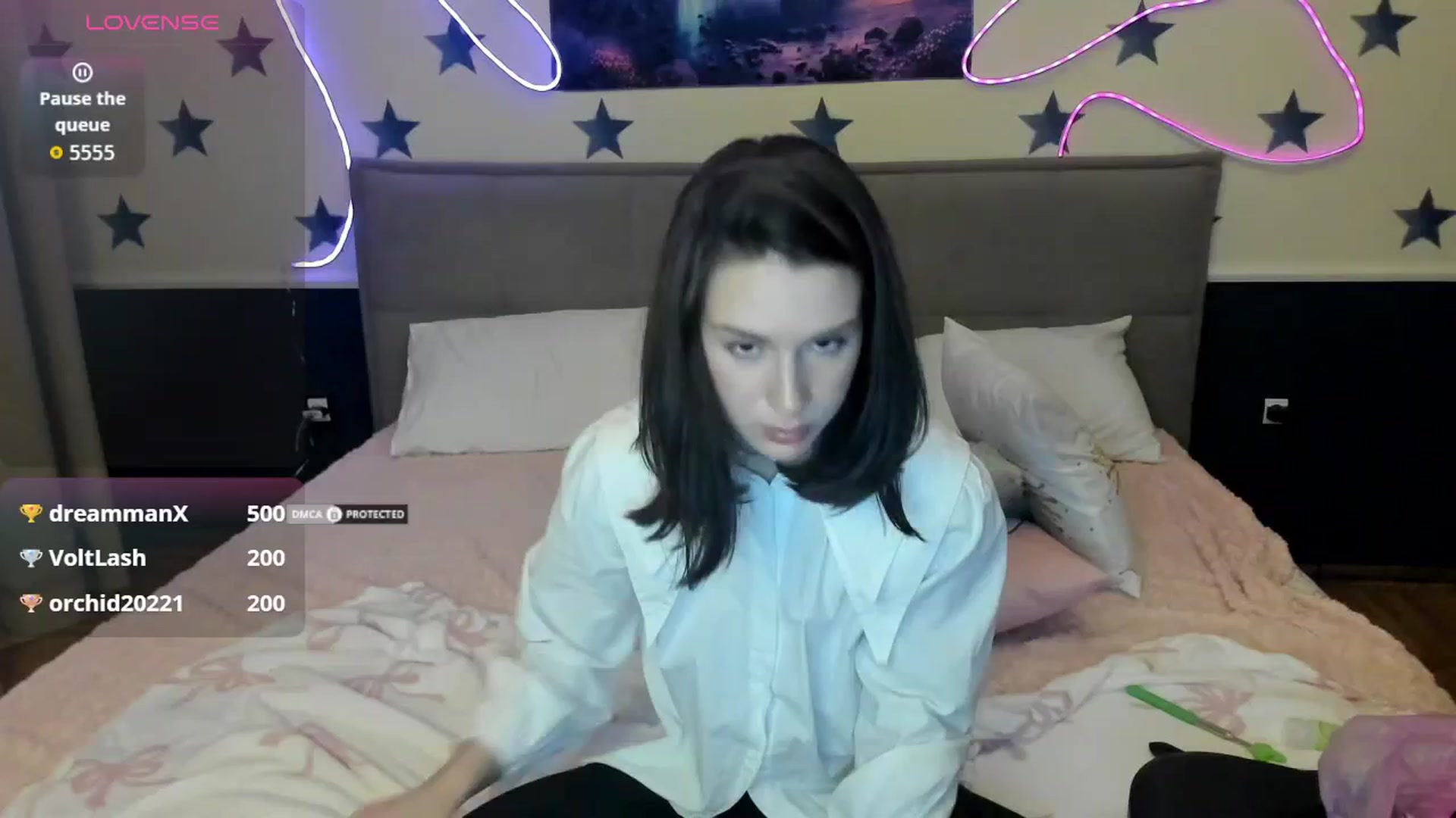 Gallery image thumbnail from LilyPoly's myfreecams stream on, 11/02/2025, 20:12 image 18 of 20