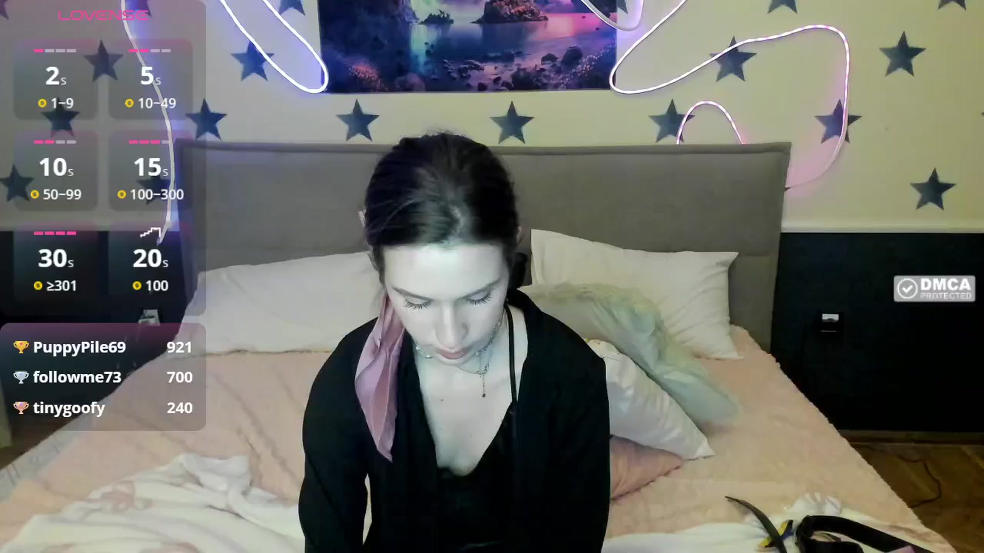Gallery image thumbnail from LilyPoly's myfreecams stream on, 11/08/2025, 24:32 image 16 of 20