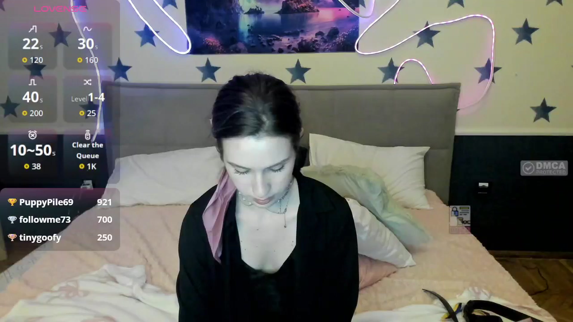 Gallery image thumbnail from LilyPoly's myfreecams stream on, 11/08/2025, 24:32 image 17 of 20