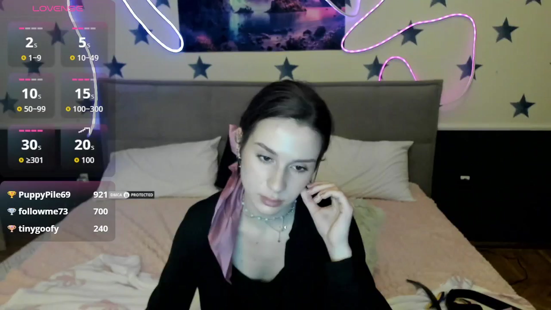 Gallery image thumbnail from LilyPoly's myfreecams stream on, 11/08/2025, 24:32 image 15 of 20