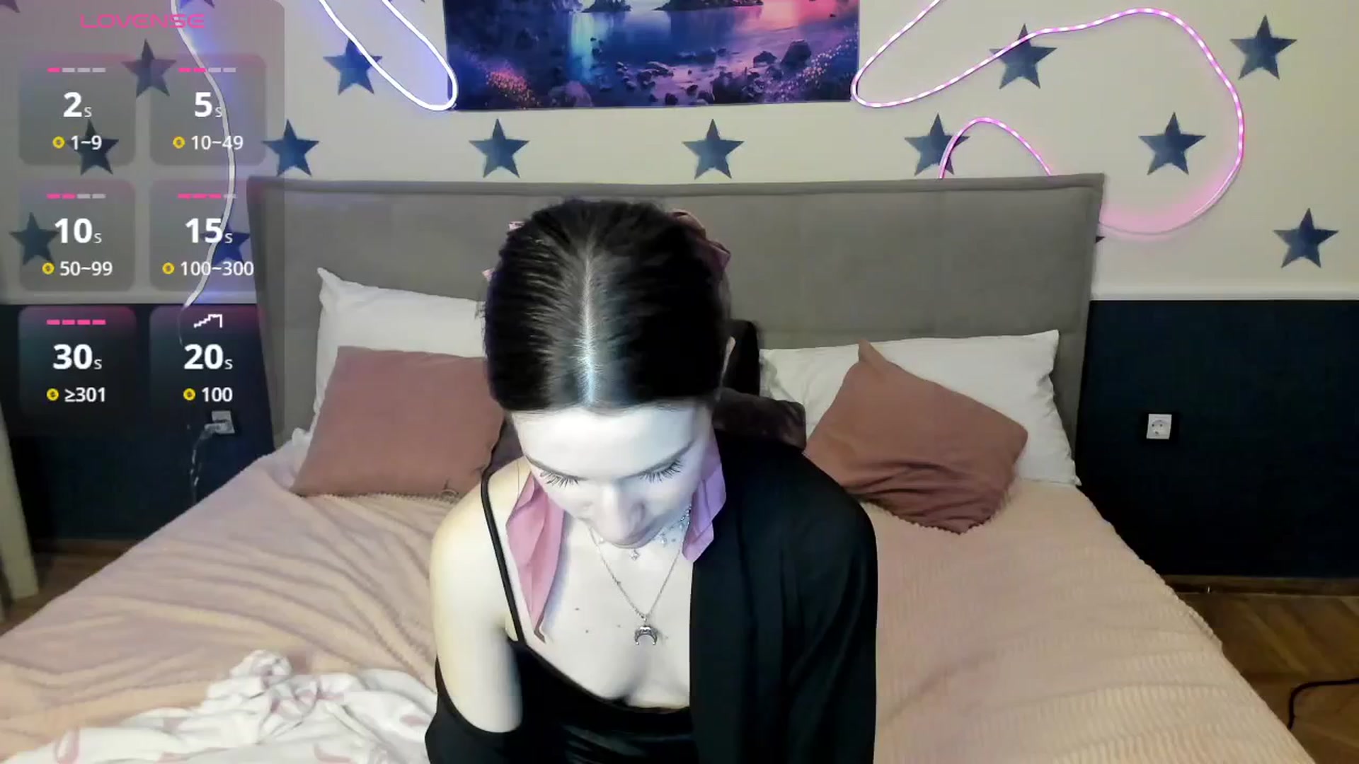 Gallery image thumbnail from LilyPoly's myfreecams stream on, 12/05/2025, 21:30 image 14 of 20