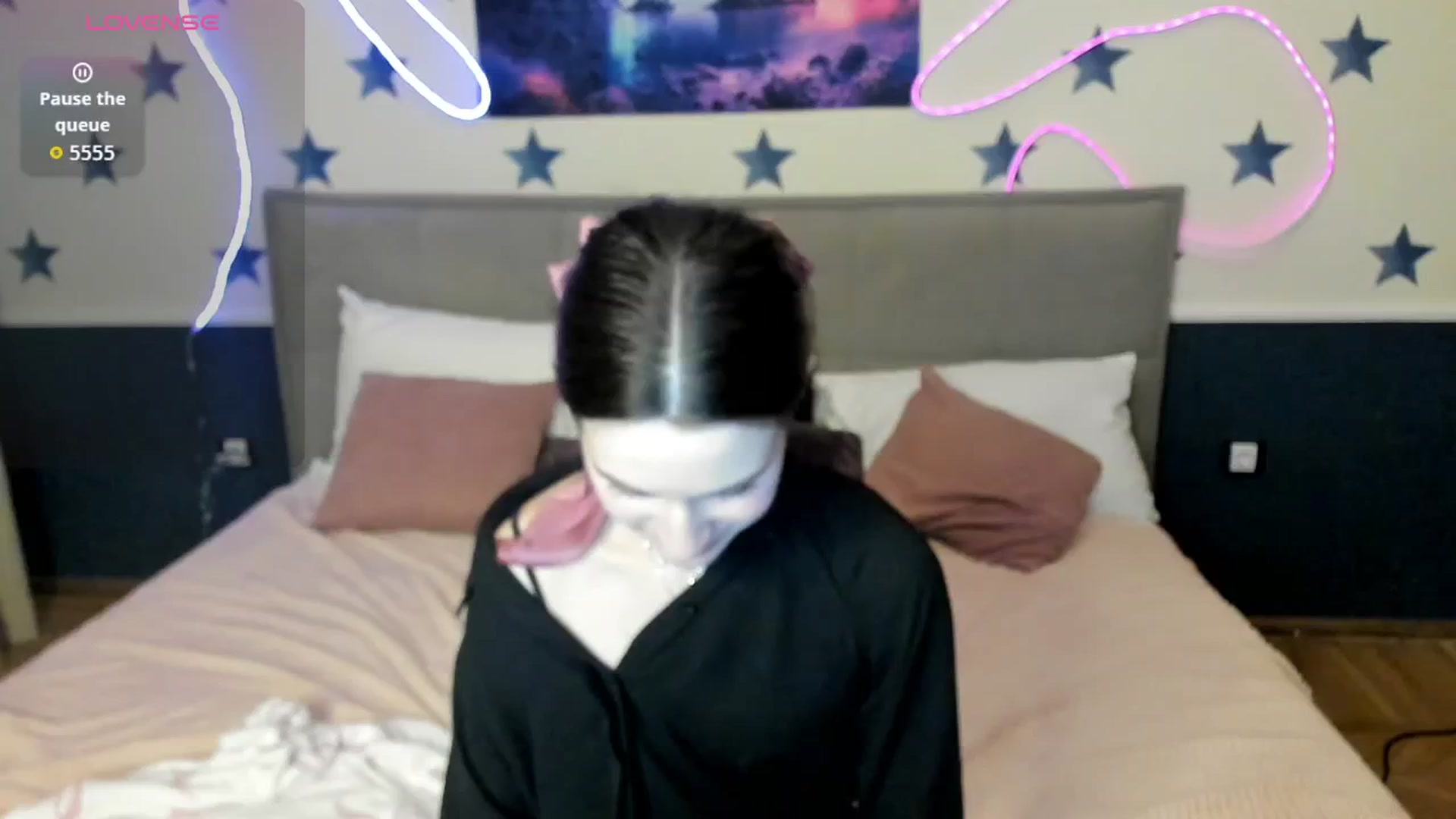 Gallery image thumbnail from LilyPoly's myfreecams stream on, 12/05/2025, 21:30 image 18 of 20