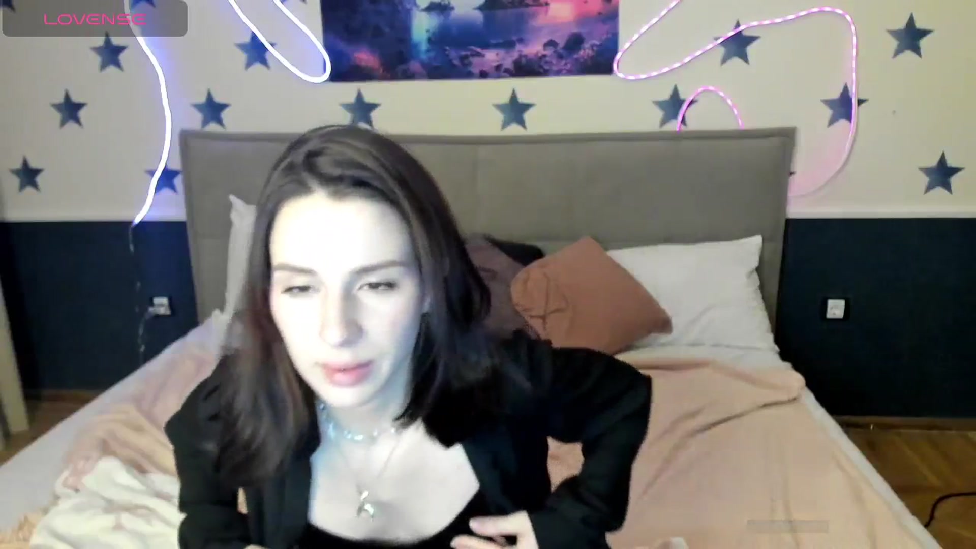 Gallery image thumbnail from LilyPoly's myfreecams stream on, 12/06/2025, 01:28 image 8 of 20