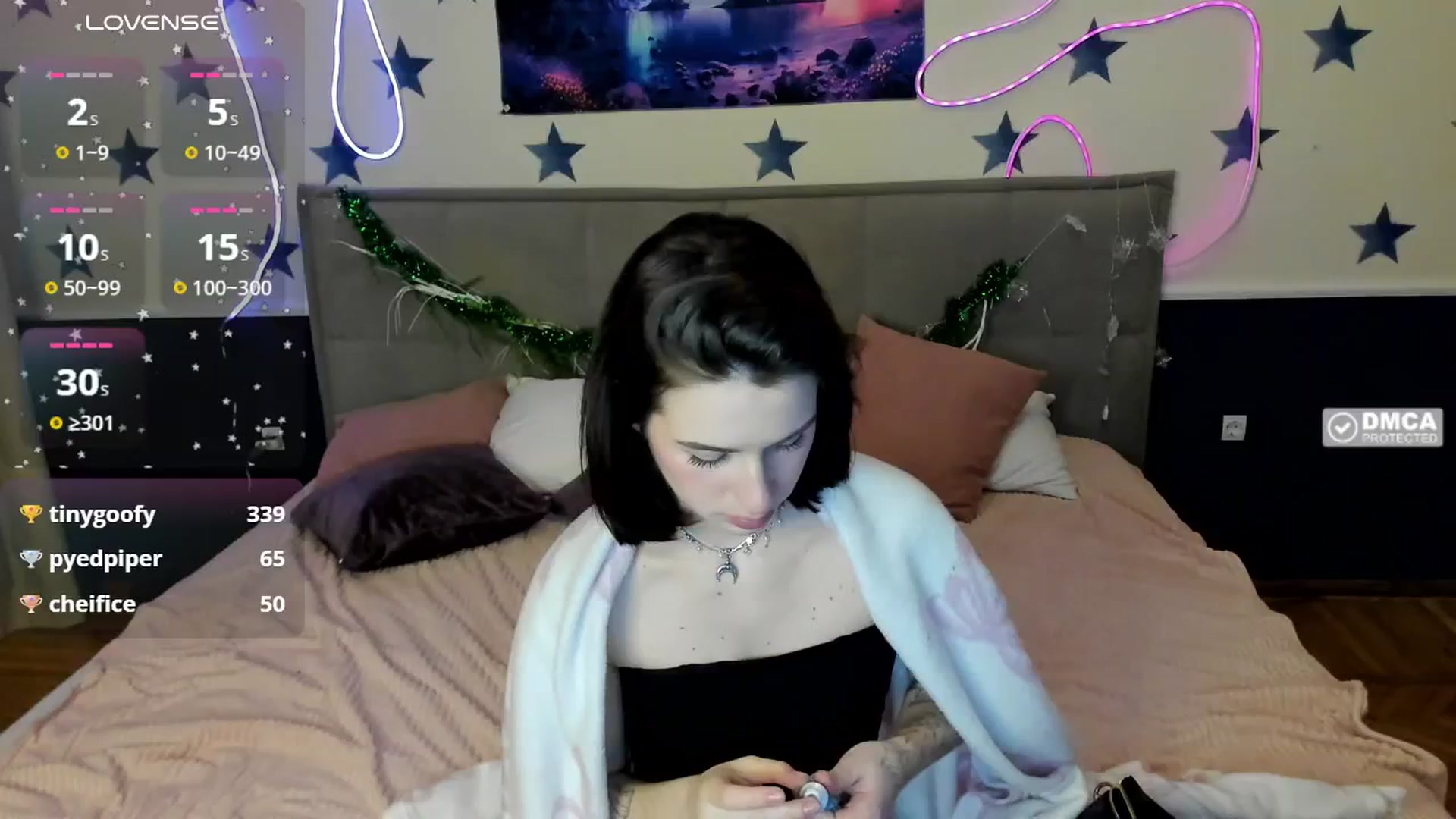 Gallery image thumbnail from LilyPoly's myfreecams stream on, 01/07/2026, 18:35 image 10 of 20