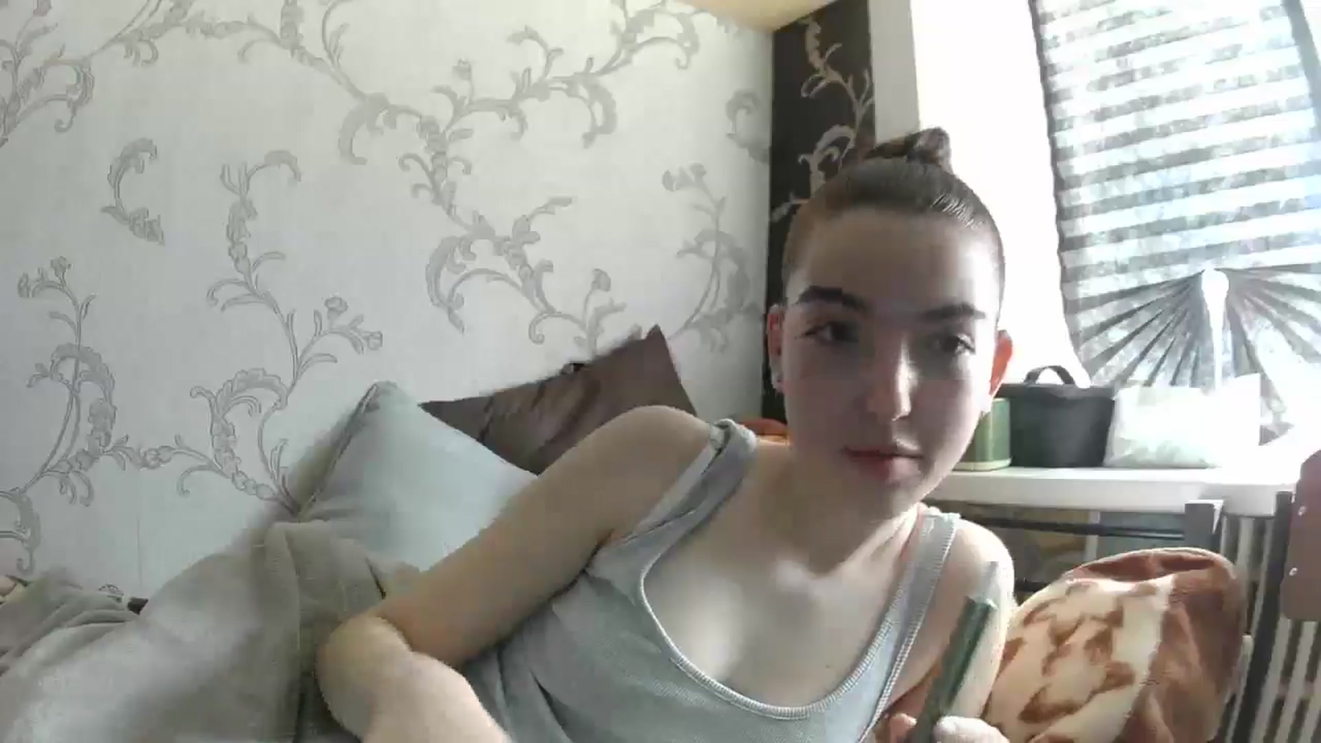 Gallery image thumbnail from LilyUrban's myfreecams stream on, 04/07/2026, 11:36 image 15 of 20