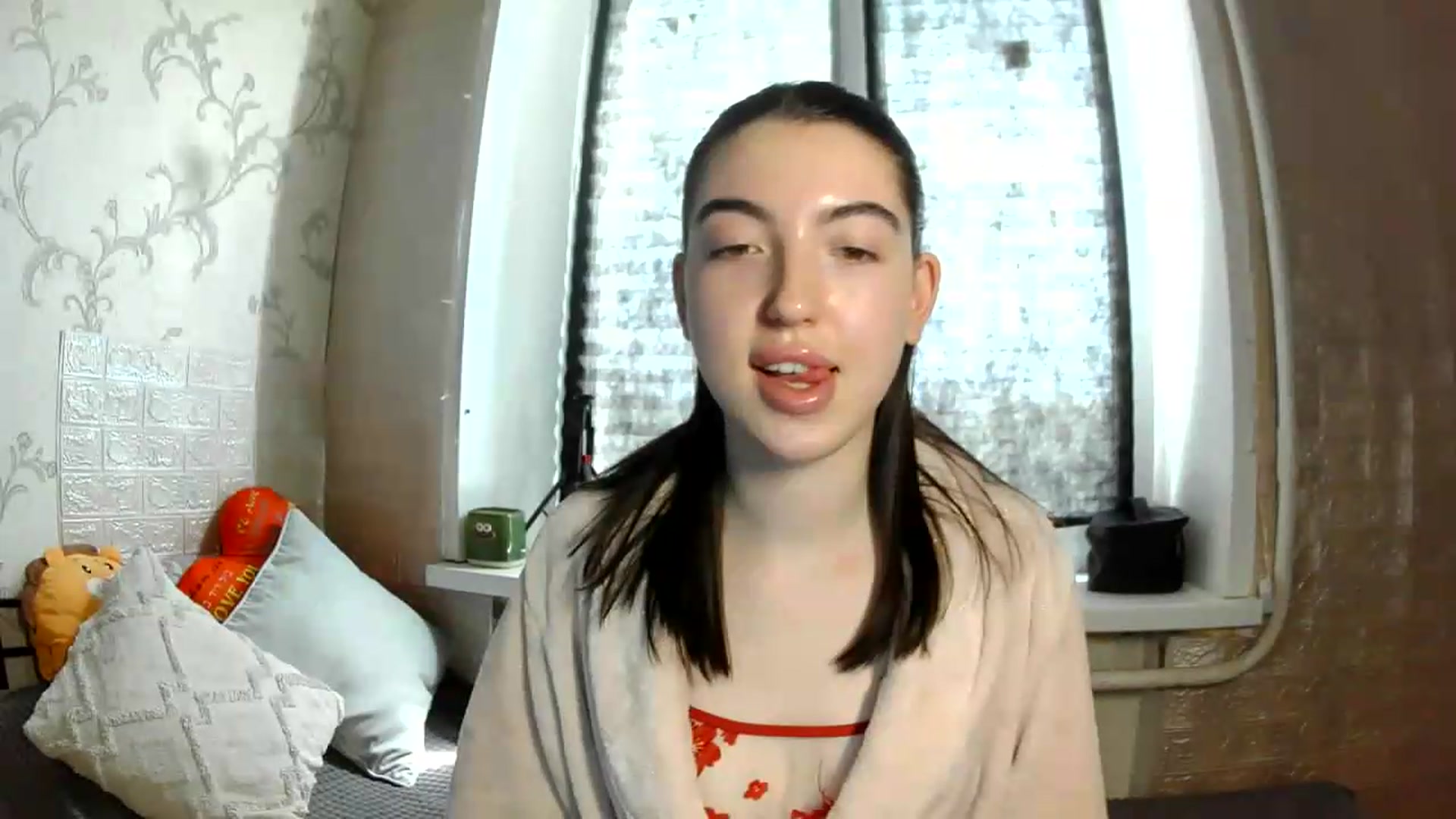 Gallery image thumbnail from LilyUrban's myfreecams stream on, 05/25/2026, 12:18 image 3 of 20