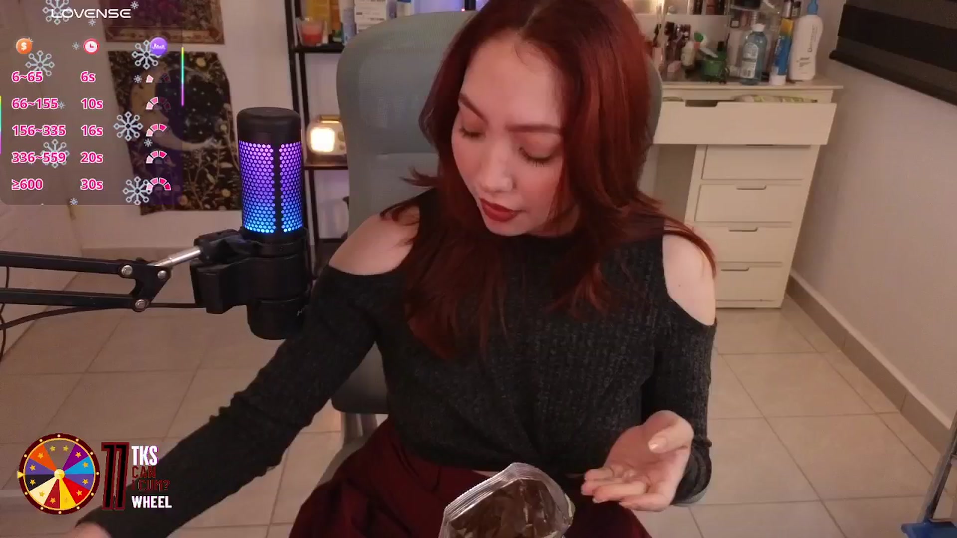Gallery image thumbnail from LilyVelvet's myfreecams stream on, 01/13/2026, 06:43 image 12 of 20