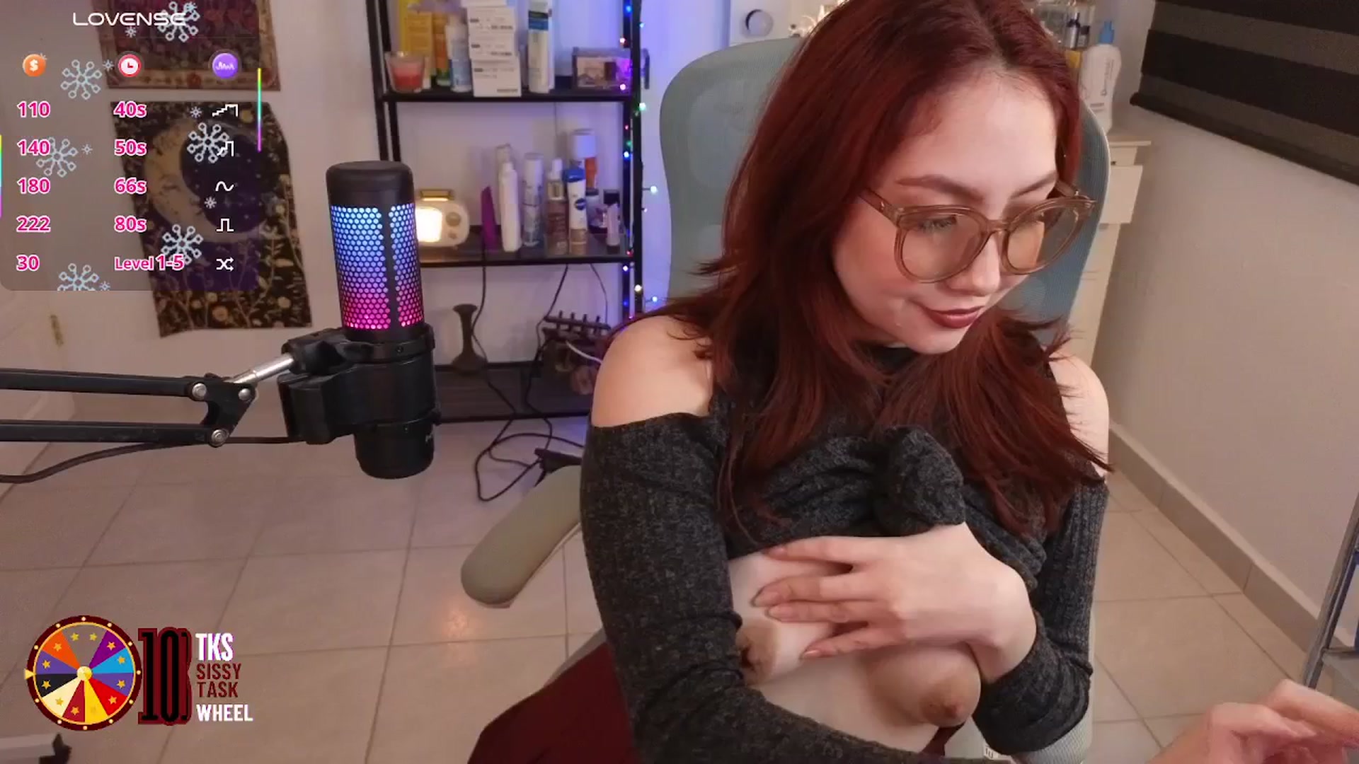 Gallery image thumbnail from LilyVelvet's myfreecams stream on, 01/13/2026, 06:43 image 4 of 20