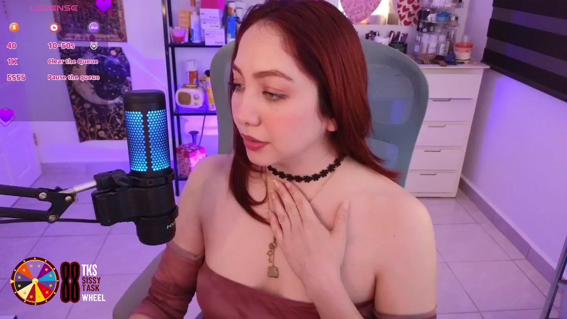 Gallery image thumbnail from LilyVelvet's myfreecams stream on, 03/07/2026, 06:07 image 6 of 20
