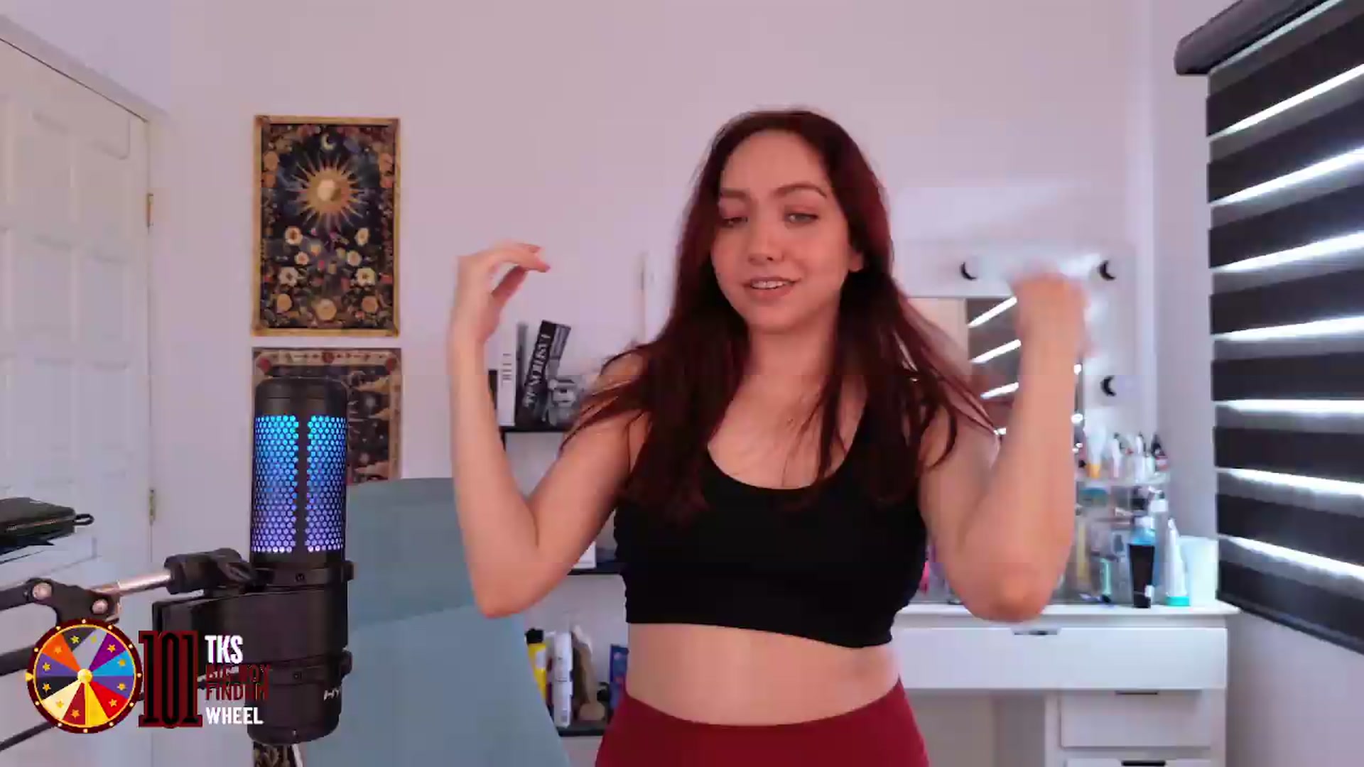 Gallery image thumbnail from LilyVelvet's myfreecams stream on, 06/29/2026, 19:36 image 18 of 20