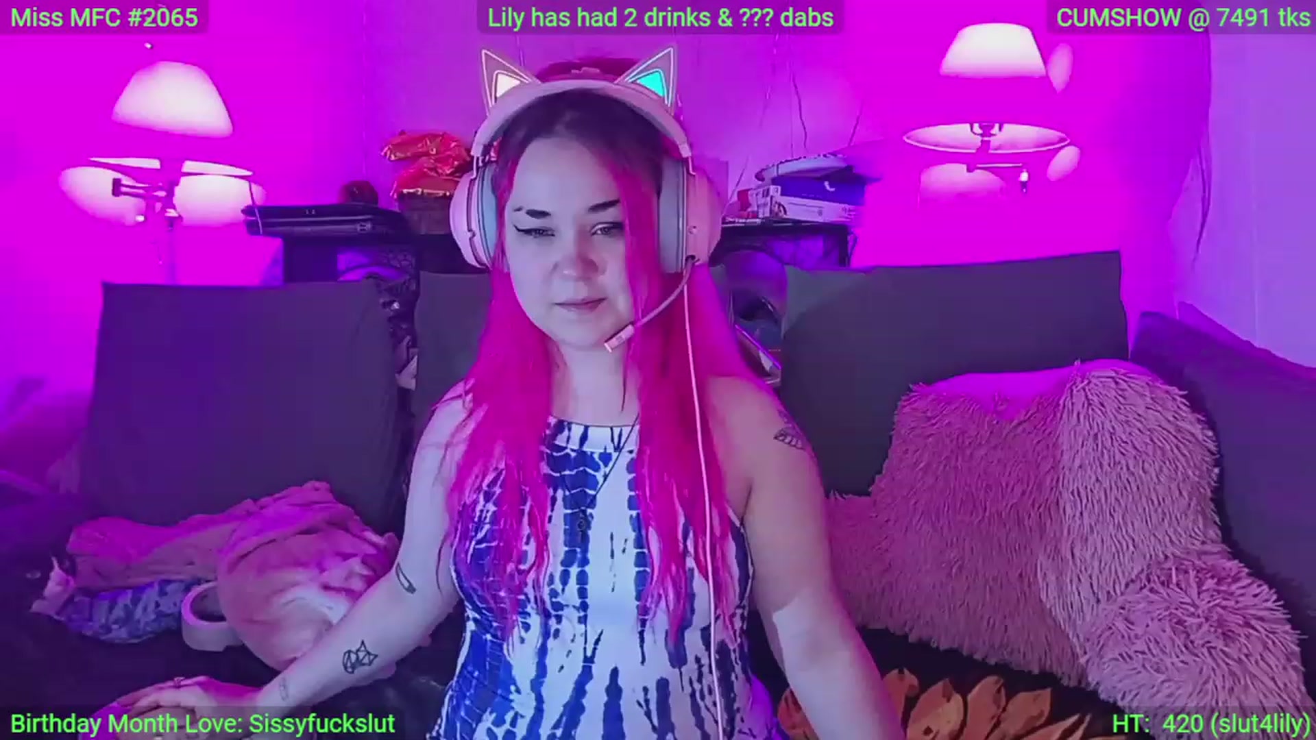 Gallery image thumbnail from LilyWhite42O's myfreecams stream on, 03/20/2023, 02:12 image 8 of 20