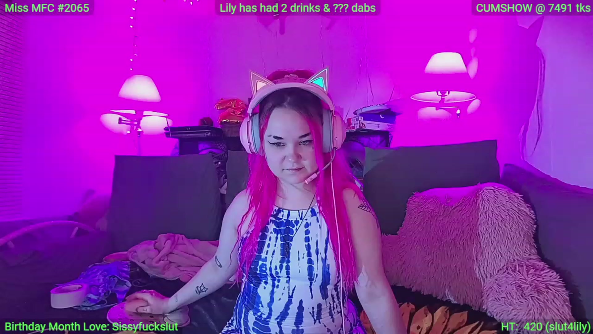 Gallery image thumbnail from LilyWhite42O's myfreecams stream on, 03/20/2023, 02:12 image 5 of 20