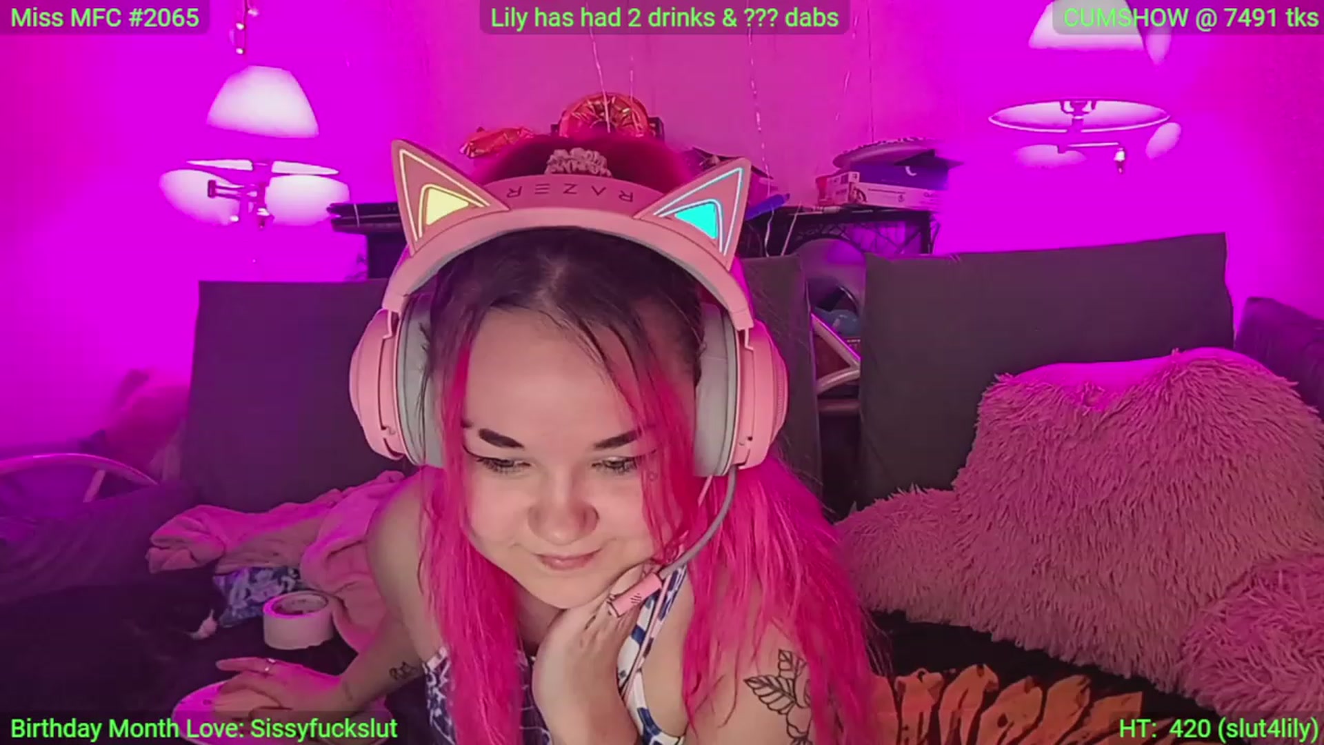 Gallery image thumbnail from LilyWhite42O's myfreecams stream on, 03/20/2023, 02:12 image 14 of 20