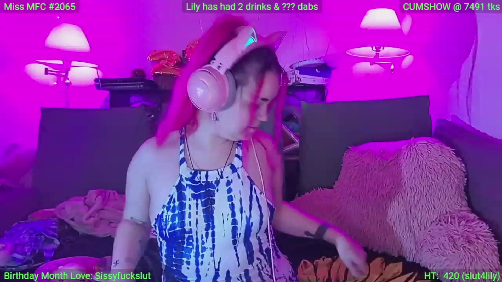 Gallery image thumbnail from LilyWhite42O's myfreecams stream on, 03/20/2023, 02:12 image 7 of 20