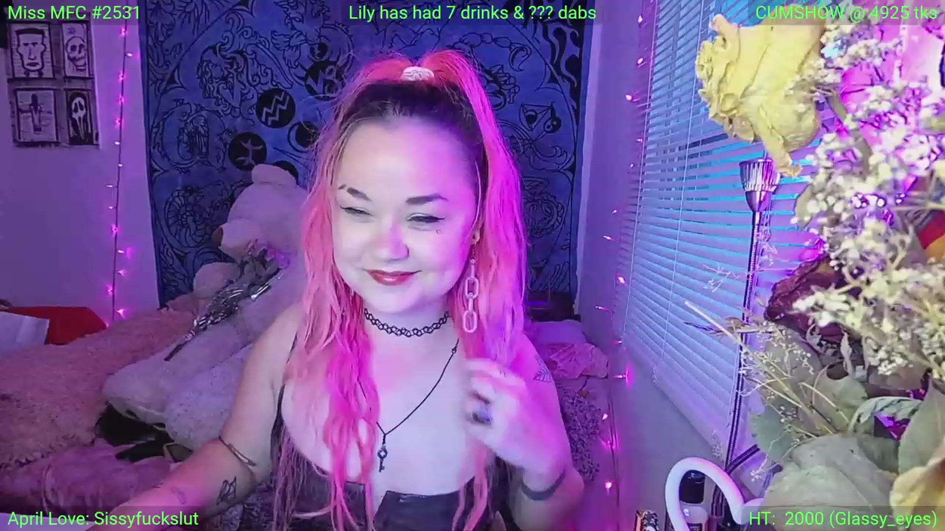 Gallery image thumbnail from LilyWhite42O's myfreecams stream on, 04/17/2023, 23:40 image 3 of 20