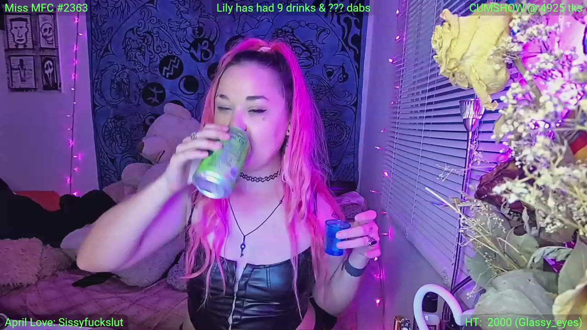 Gallery image thumbnail from LilyWhite42O's myfreecams stream on, 04/17/2023, 23:40 image 20 of 20