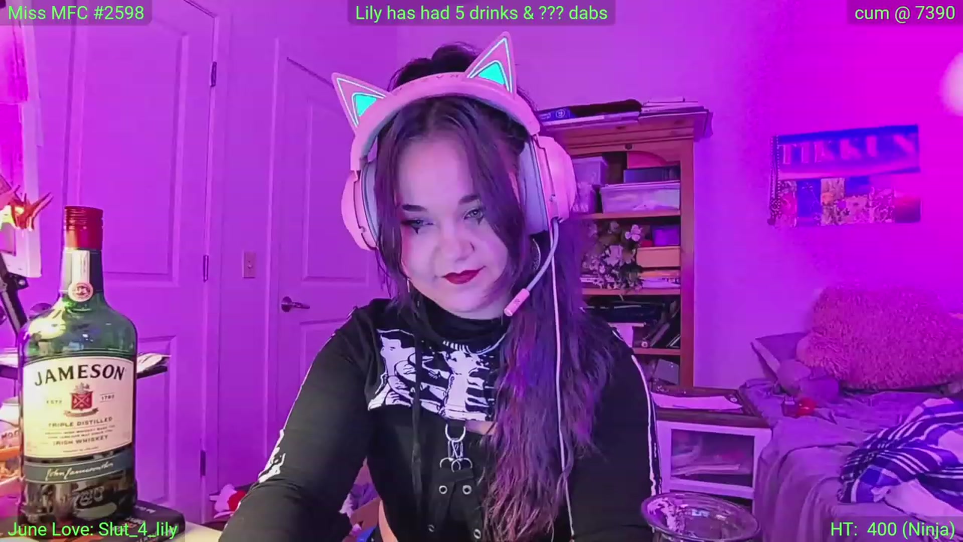 Gallery image thumbnail from LilyWhite42O's myfreecams stream on, 06/12/2023, 04:07 image 16 of 20