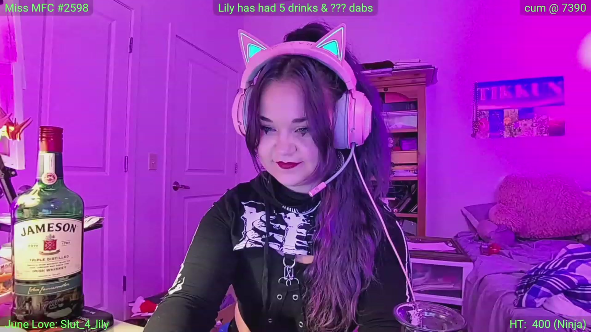 Gallery image thumbnail from LilyWhite42O's myfreecams stream on, 06/12/2023, 04:07 image 15 of 20