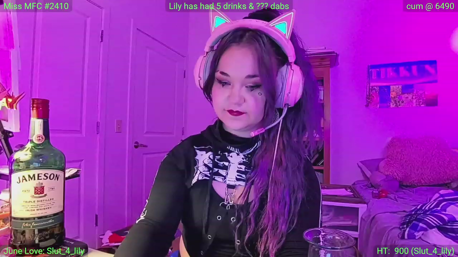 Gallery image thumbnail from LilyWhite42O's myfreecams stream on, 06/12/2023, 04:07 image 19 of 20