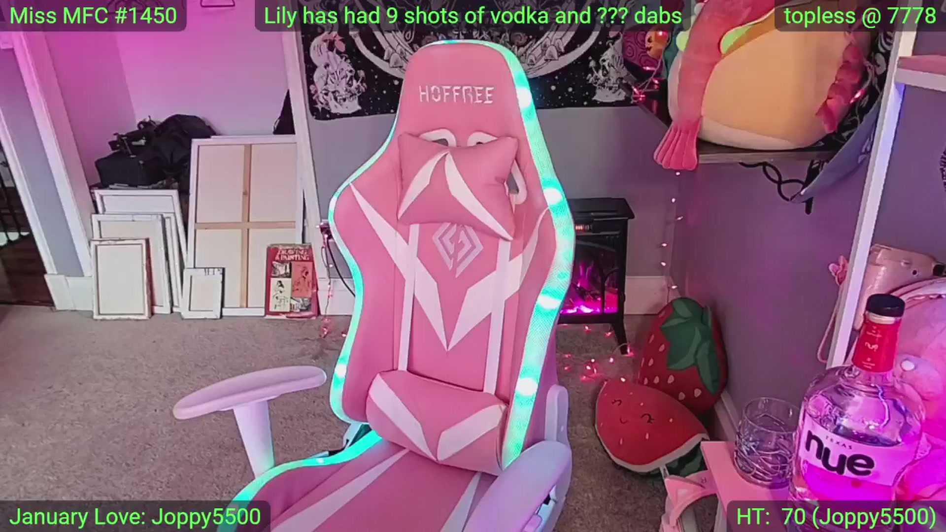 Gallery image thumbnail from LilyWhite42O's myfreecams stream on, 01/02/2025, 23:33 image 12 of 20