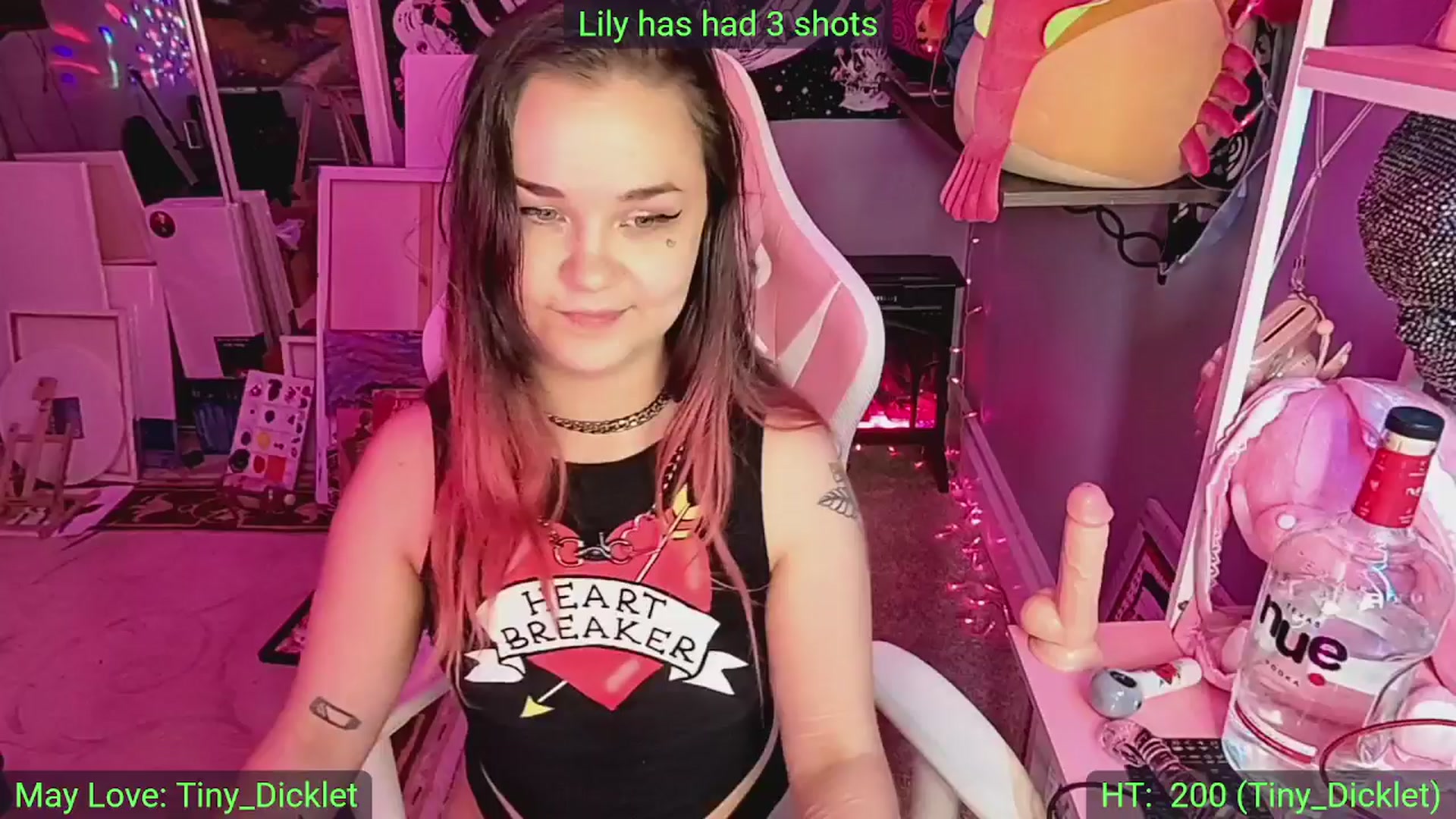 Gallery image thumbnail from LilyWhite42O's myfreecams stream on, 05/03/2025, 19:58 image 12 of 20